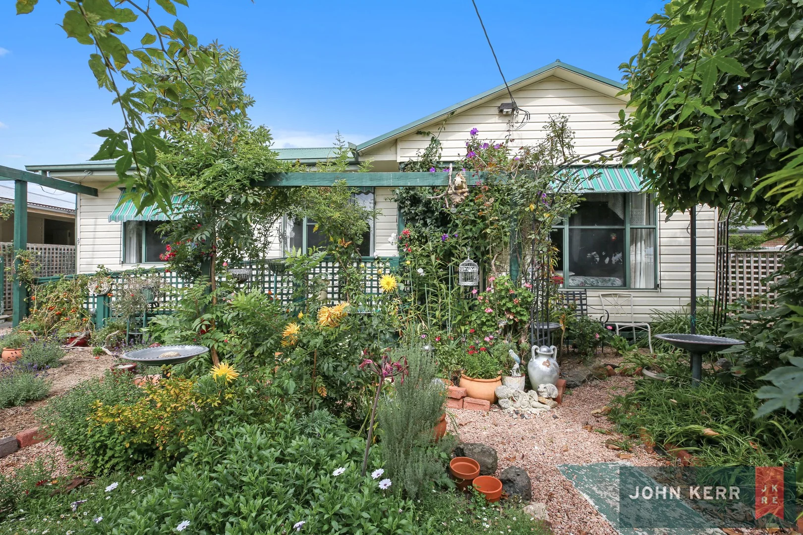 27 Phillip Street, Moe VIC 3825