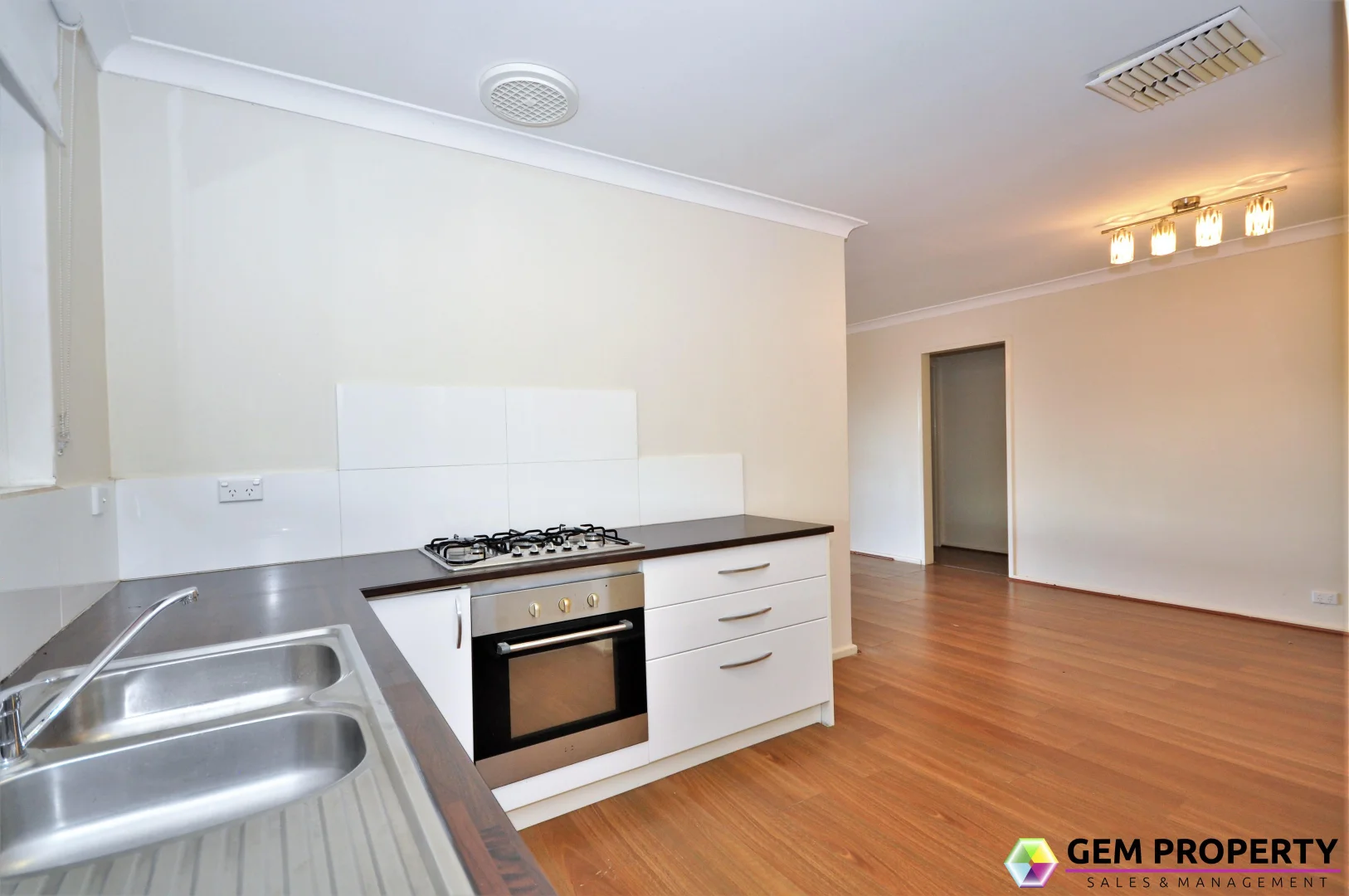 Additional image 8 of 12 Madden Way, Parmelia WA 6167