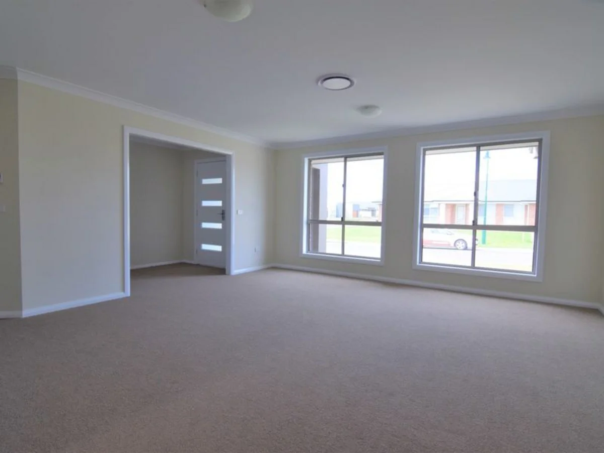1 Basalt Way, Kelso NSW 2795 photo 5