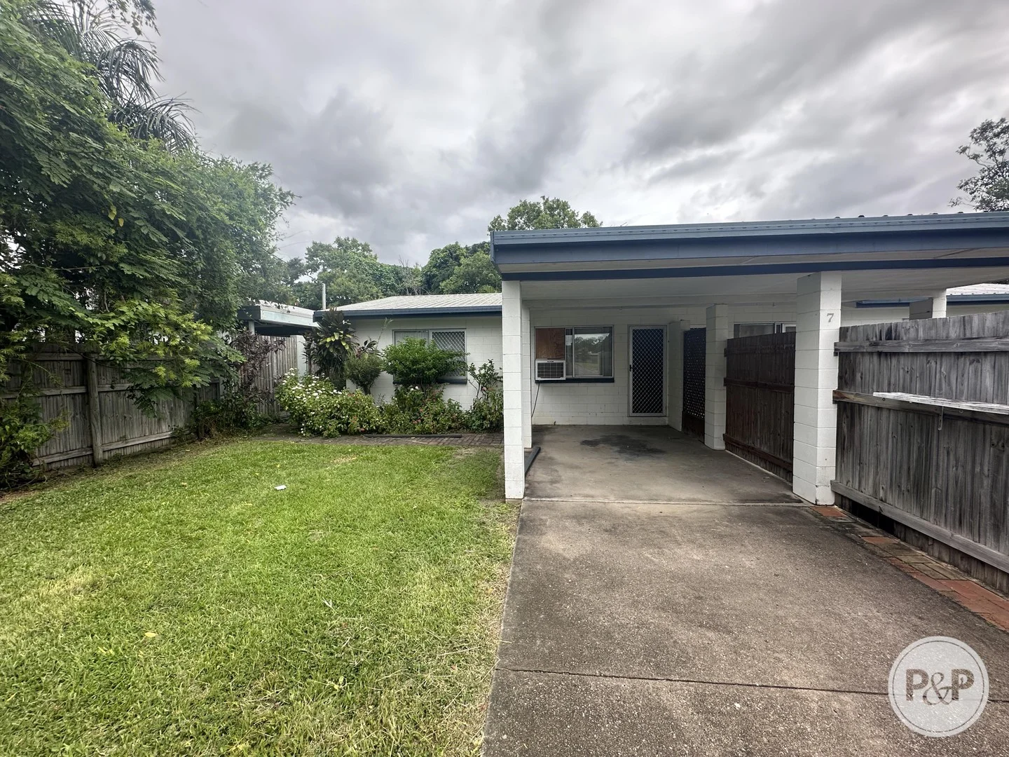 1/7 Maria Street, Rasmussen QLD 4815