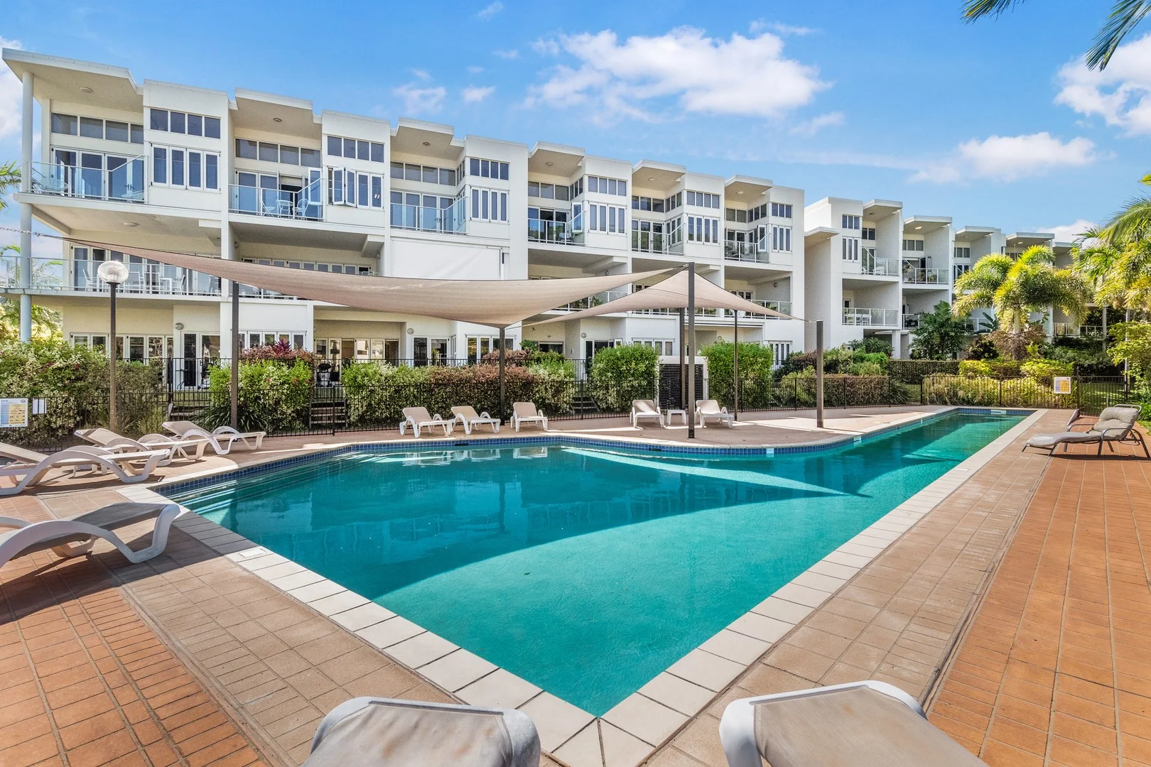 15/1-3 The Cove 'Beachside Apartments', Nelly Bay QLD 4819