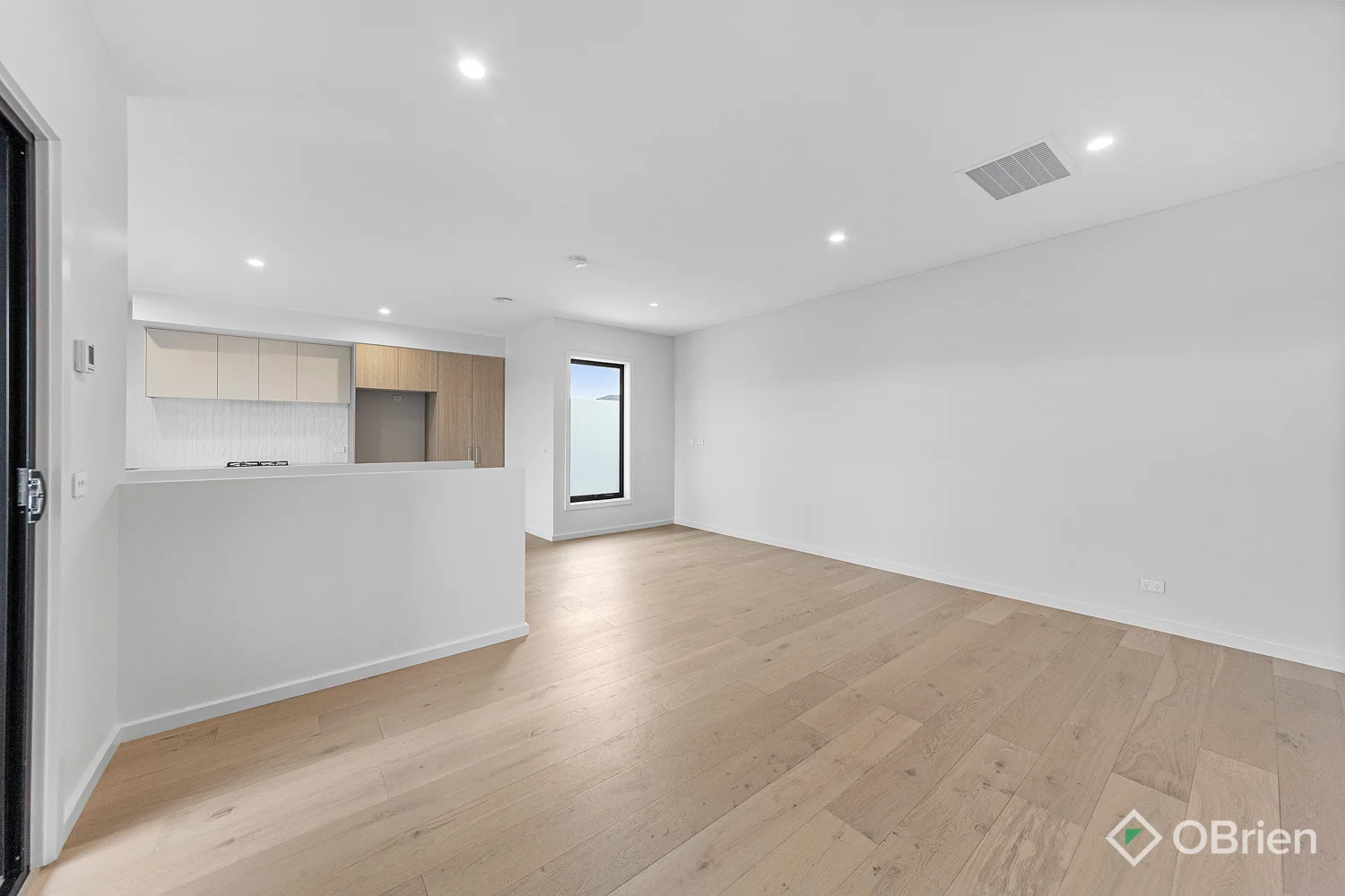 Additional image 3 of 48 Grande Belmond Avenue, Clyde VIC 3978