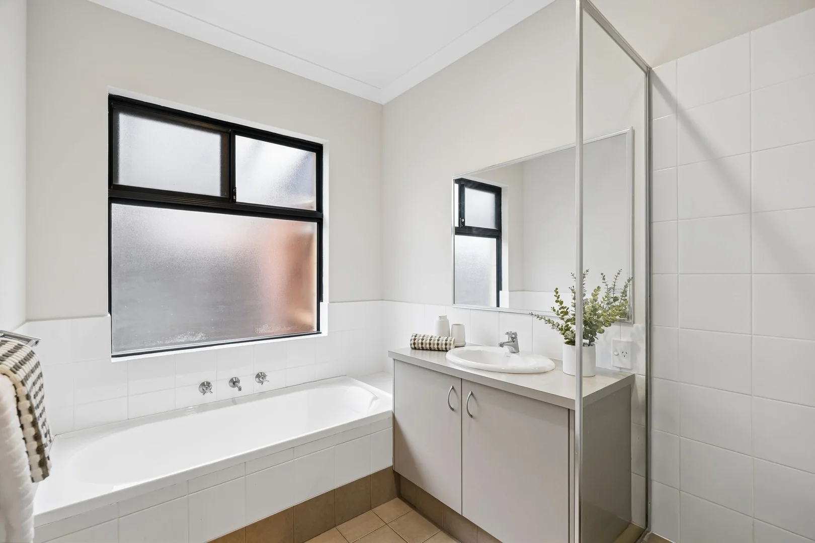 Additional image 22 of 2/228 Charlottes Vista, Ellenbrook WA 6069