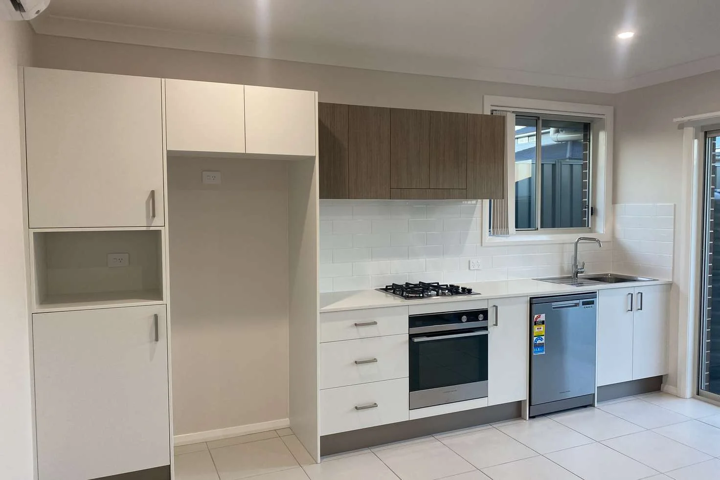 Additional image 3 of 2/10 Sunset Drive, Thornton NSW 2322