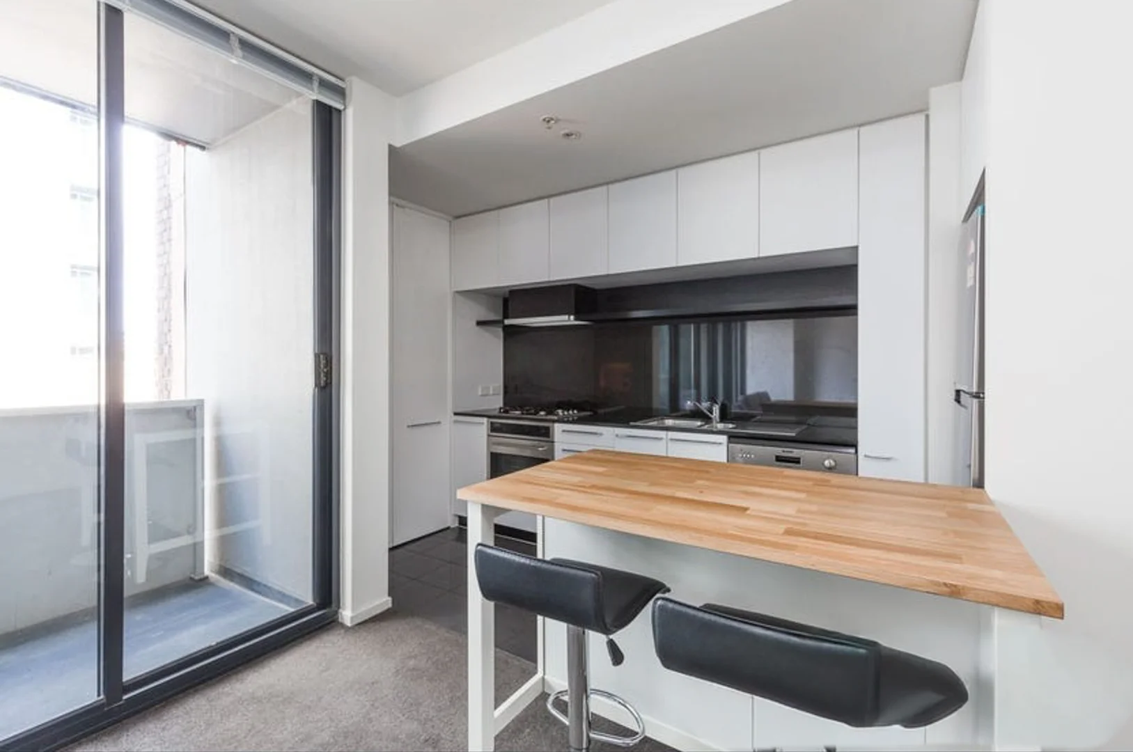 Additional image 2 of 606/28 Wills St, Melbourne VIC 3000