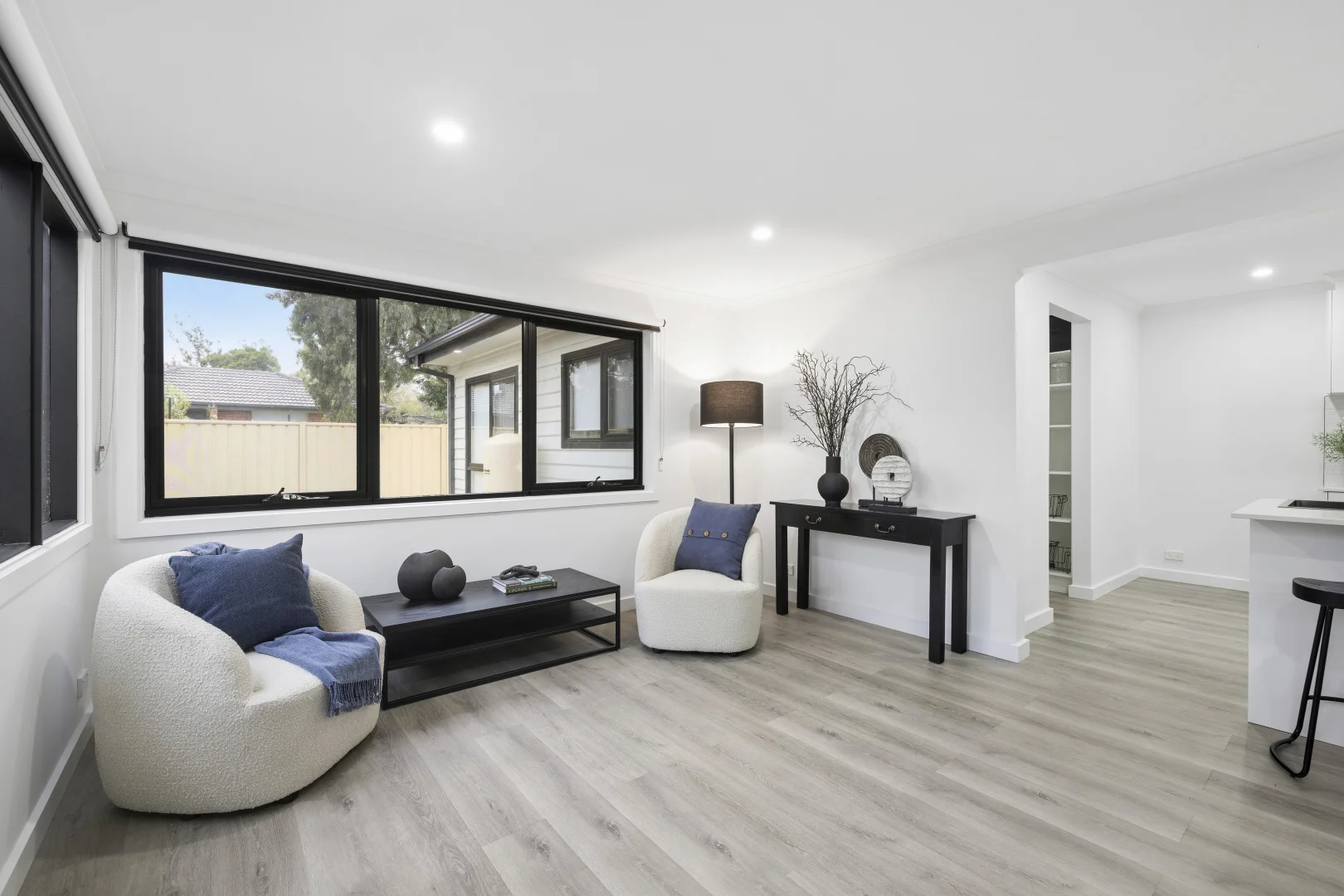 4/31 Worcester Road, Gisborne VIC 3437 photo 5