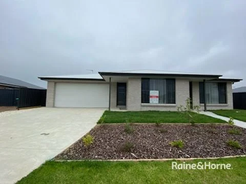 12 Vincent Avenue, Goulburn NSW 2580