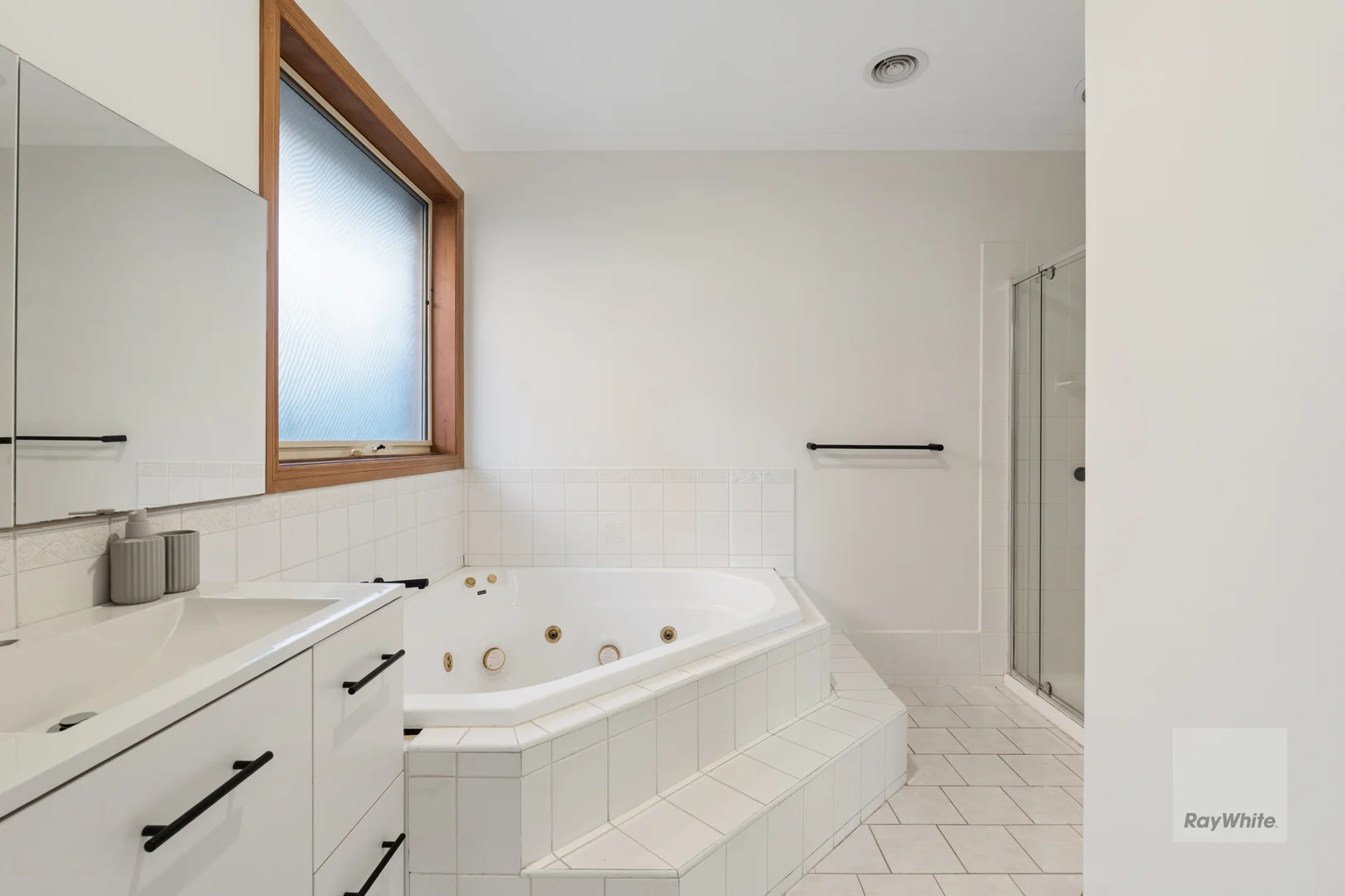 Additional image 10 of 33 Perceval Crescent, Taylors Lakes VIC 3038