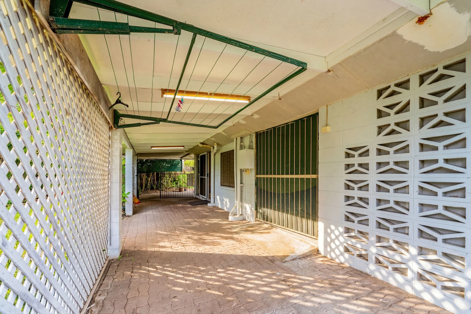 Additional image 17 of 2 English Street, Manunda QLD 4870