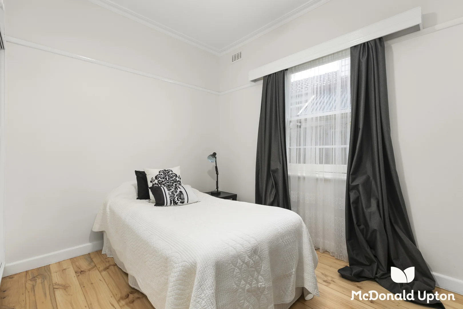 Additional image 14 of 8 Dagonet Street, Strathmore VIC 3041