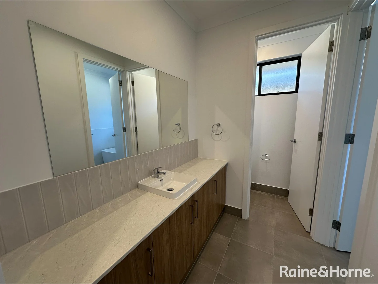 Additional image 10 of 2/4 Angle Vale Road, Evanston Gardens SA 5116