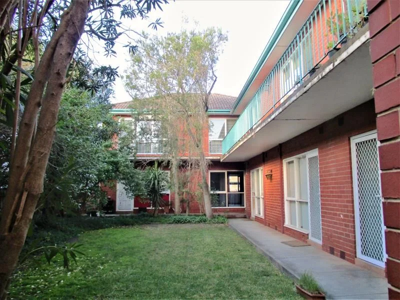 Additional image 11 of 2/8 Walnut Street, Carnegie VIC 3163