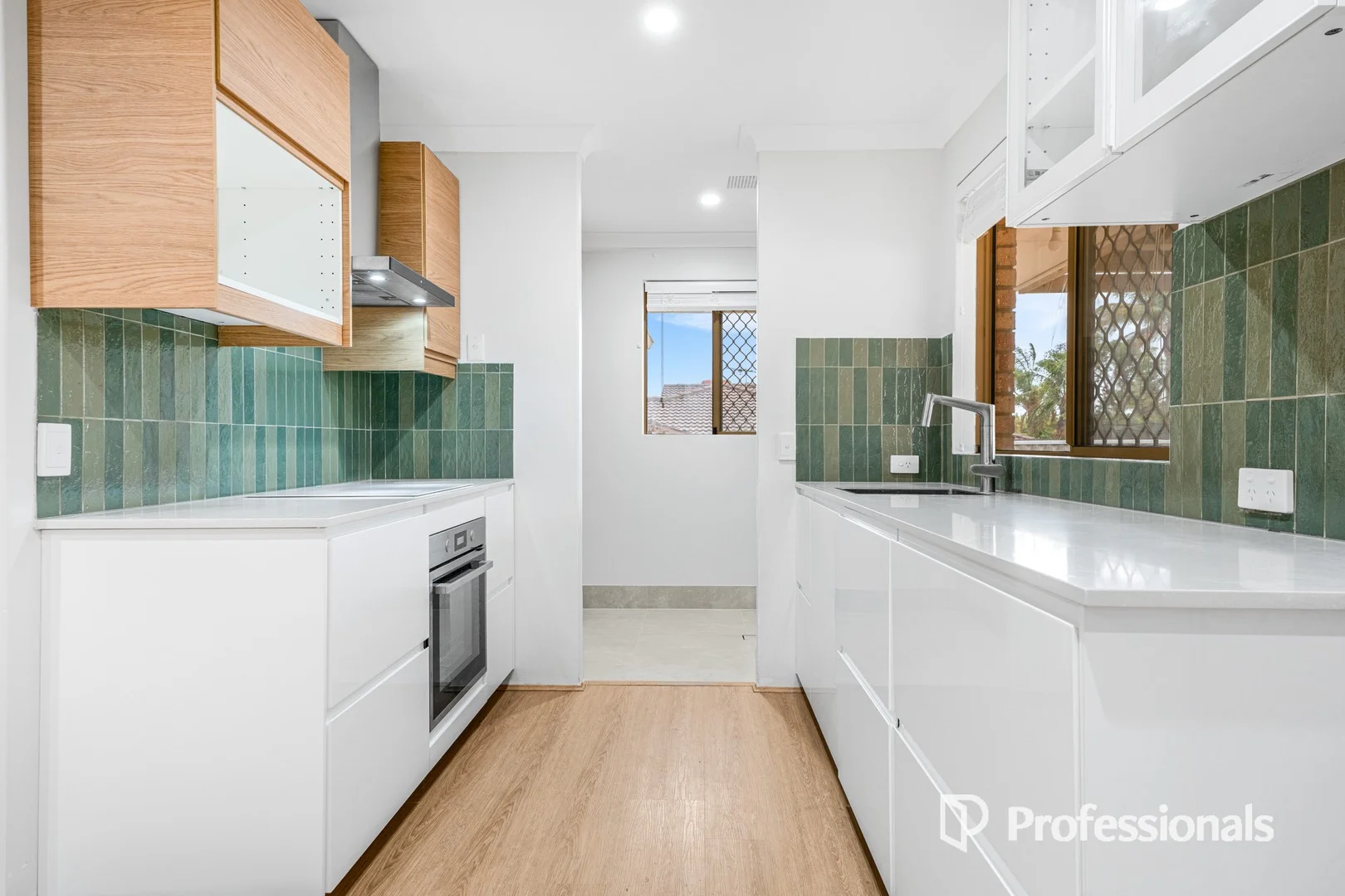 18 Norcott Vista, Marangaroo WA 6064
