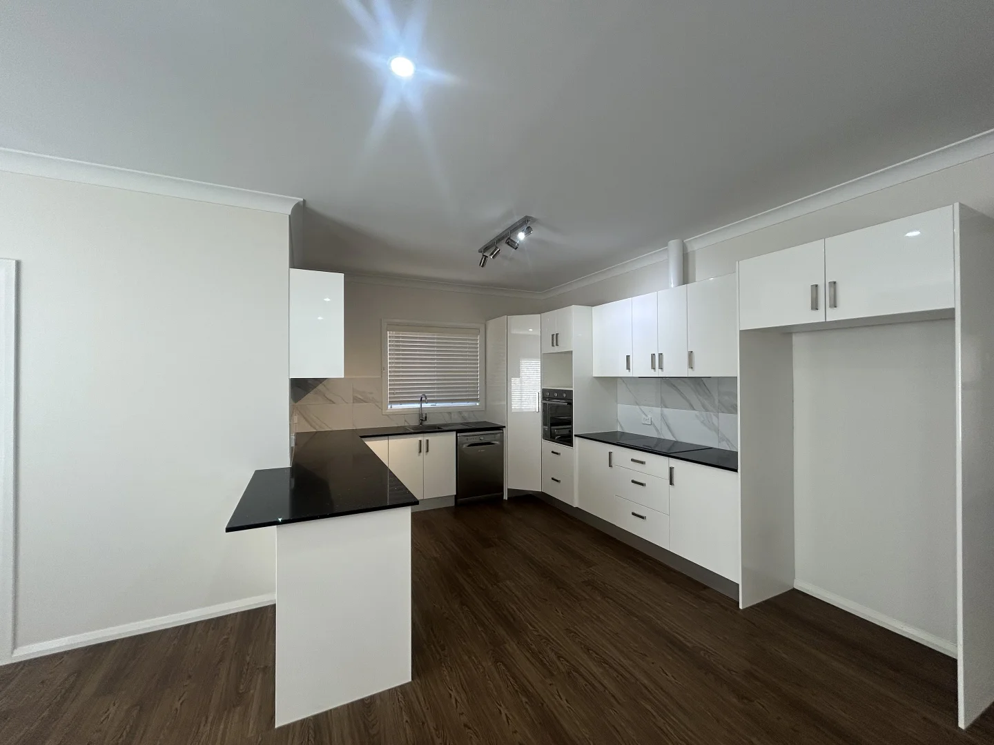 Additional image 6 of 2/13 Cross Street, Bathurst NSW 2795