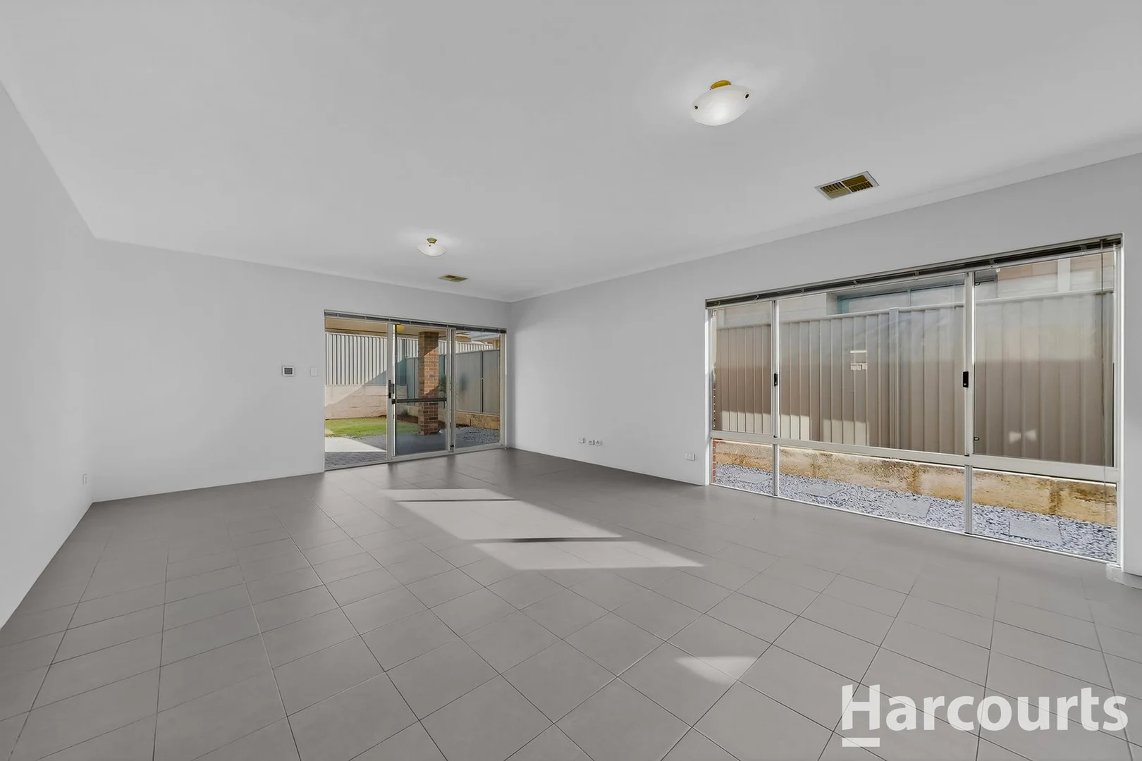 36 Perkins Drive, Clarkson WA 6030 photo 3