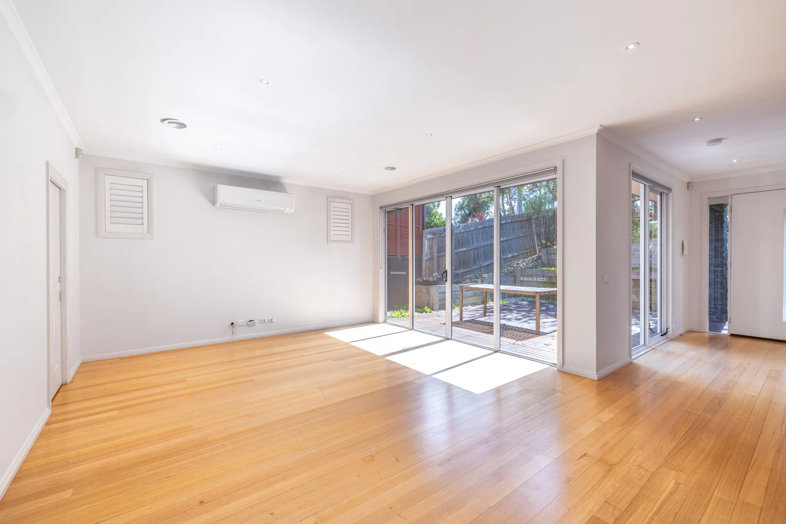 Additional image 5 of 1/132 Ferntree Gully Road, Oakleigh East VIC 3166