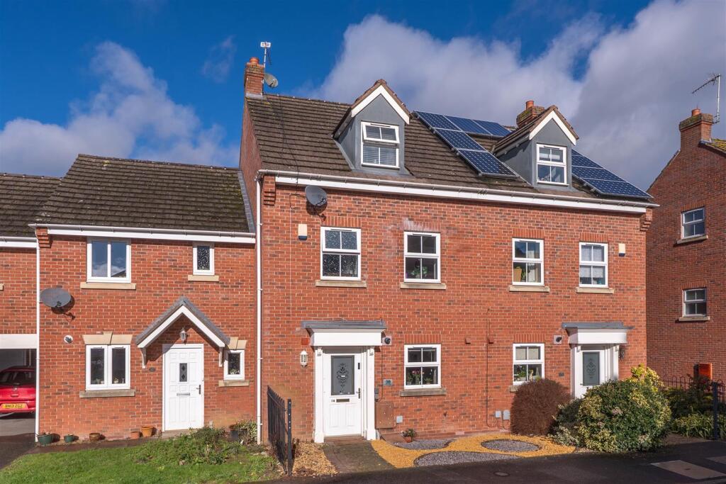 Station Road, Alcester