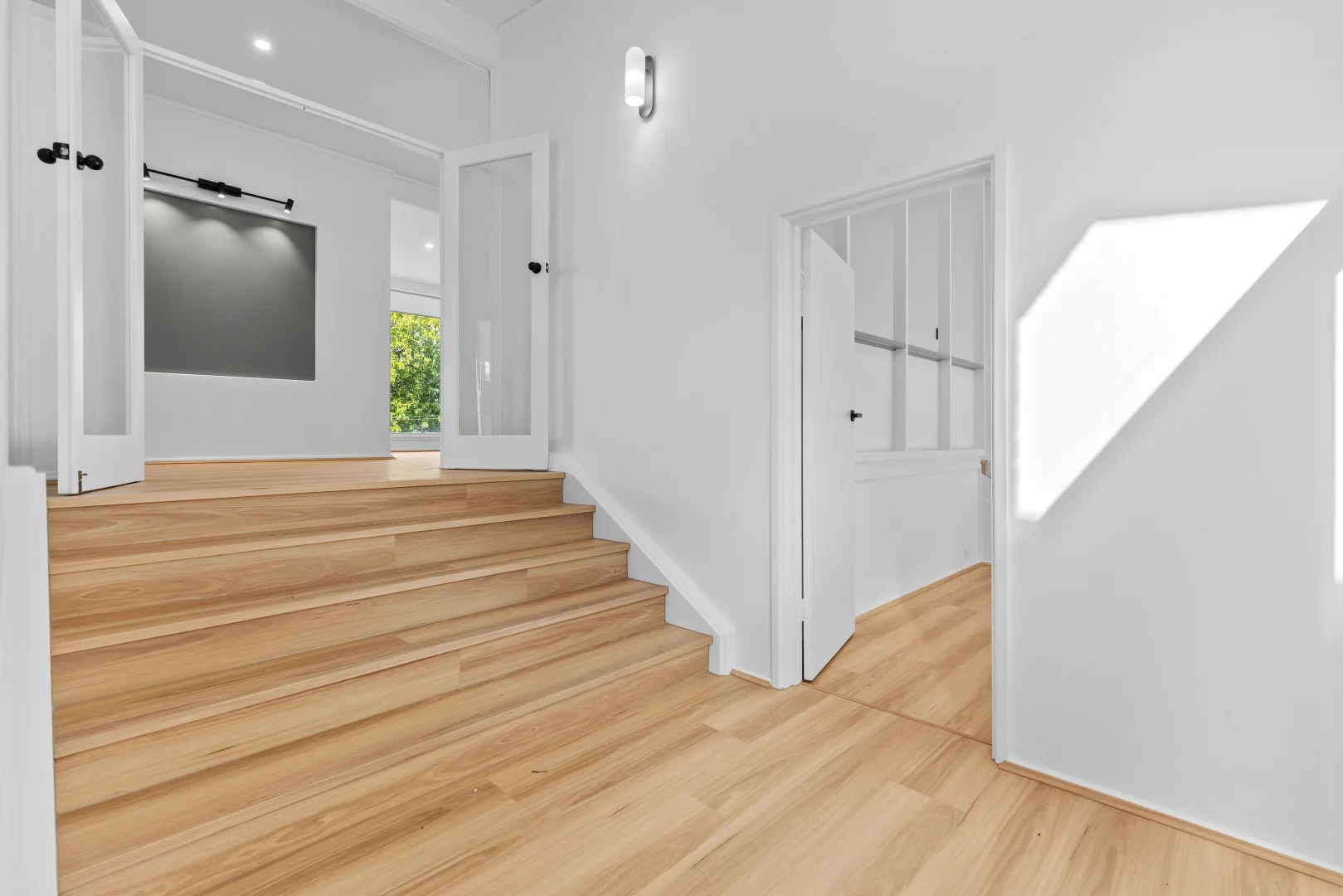 Additional image 11 of 125 Mugga Way, Red Hill ACT 2603