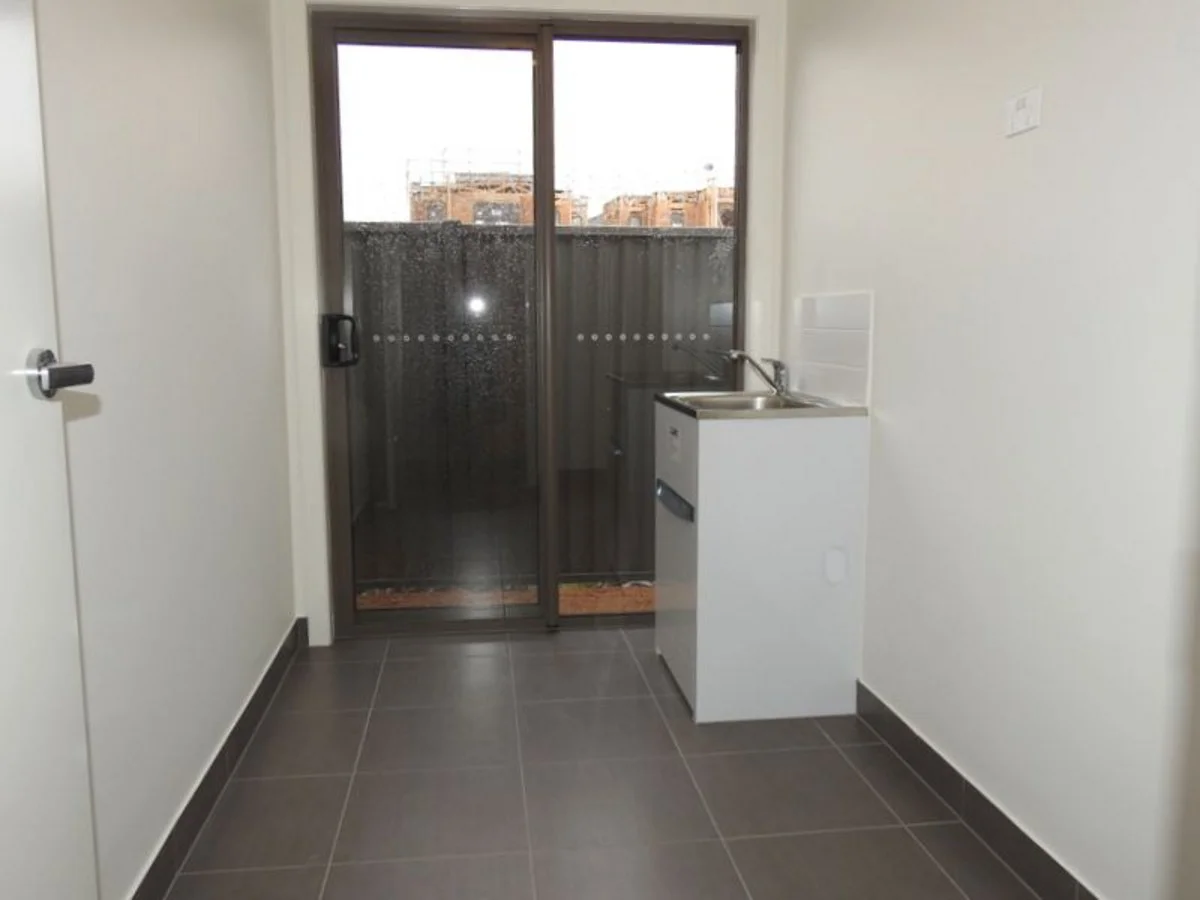 Additional image 11 of 7 Almondbank Road, Cranbourne East VIC 3977