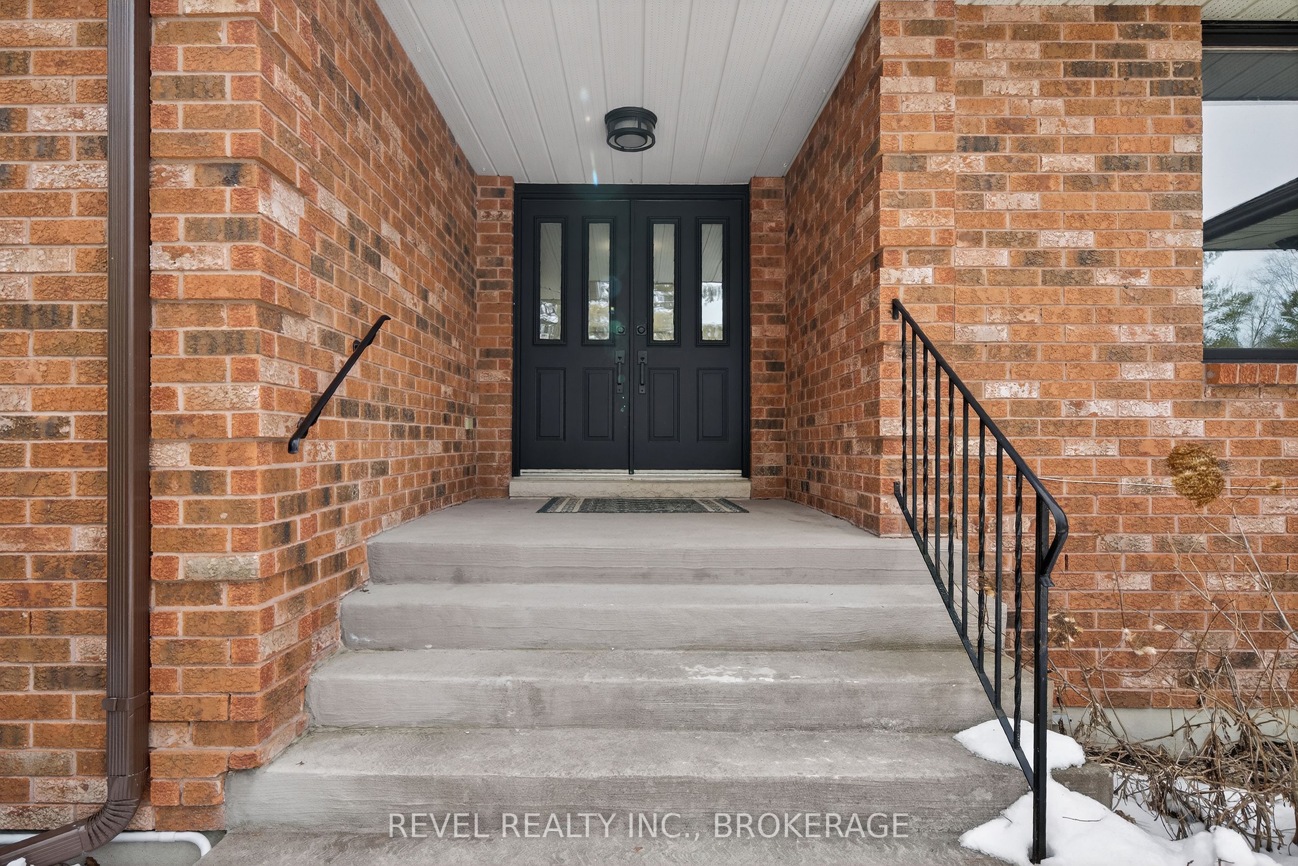 2015 Rosedale Drive, Kingston, ON, K0H 1S0 photo 4