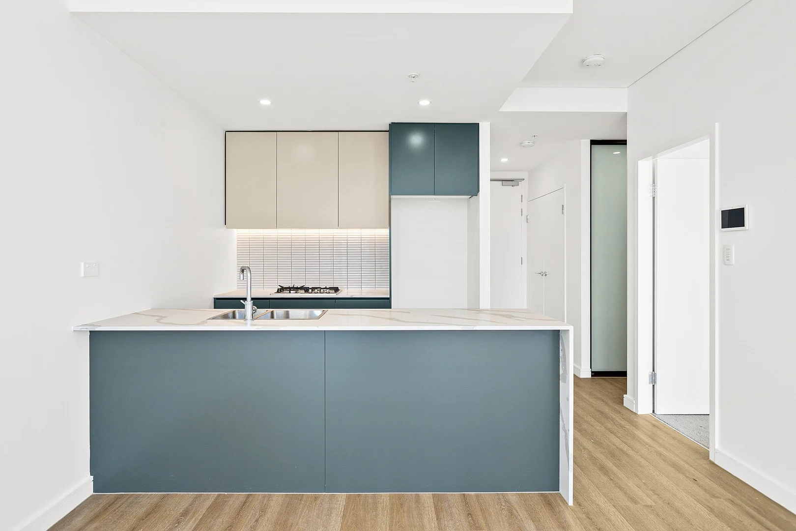 Additional image 2 of 503/35 Kenny St, Wollongong NSW 2500