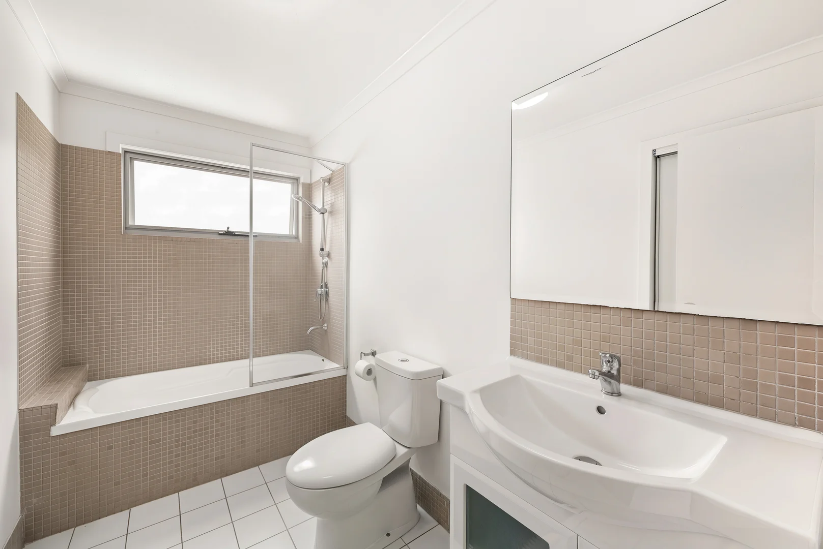 Additional image 11 of 1/15 Mons Road, Carina Heights QLD 4152