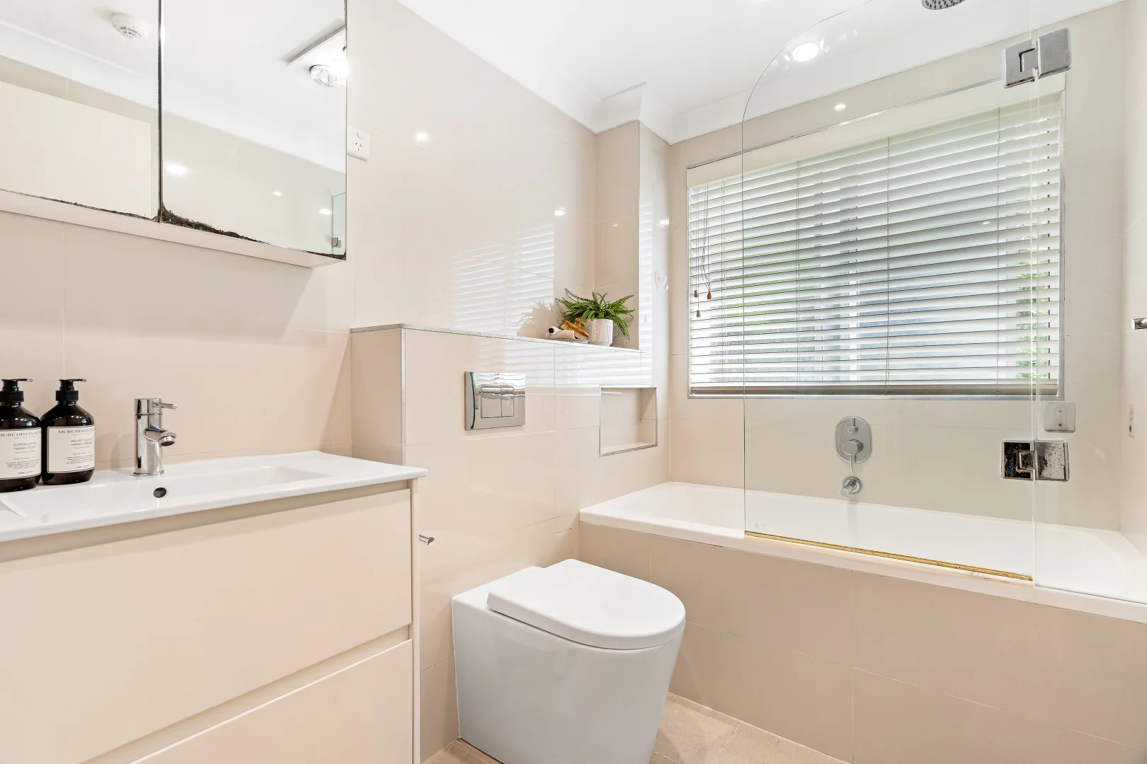 15/68-70 Pacific Parade, Dee Why NSW 2099 photo 3