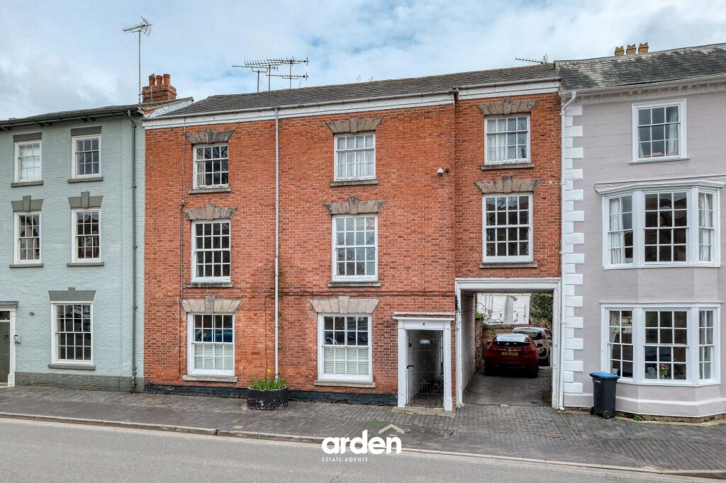 Church Street, Alcester, B49