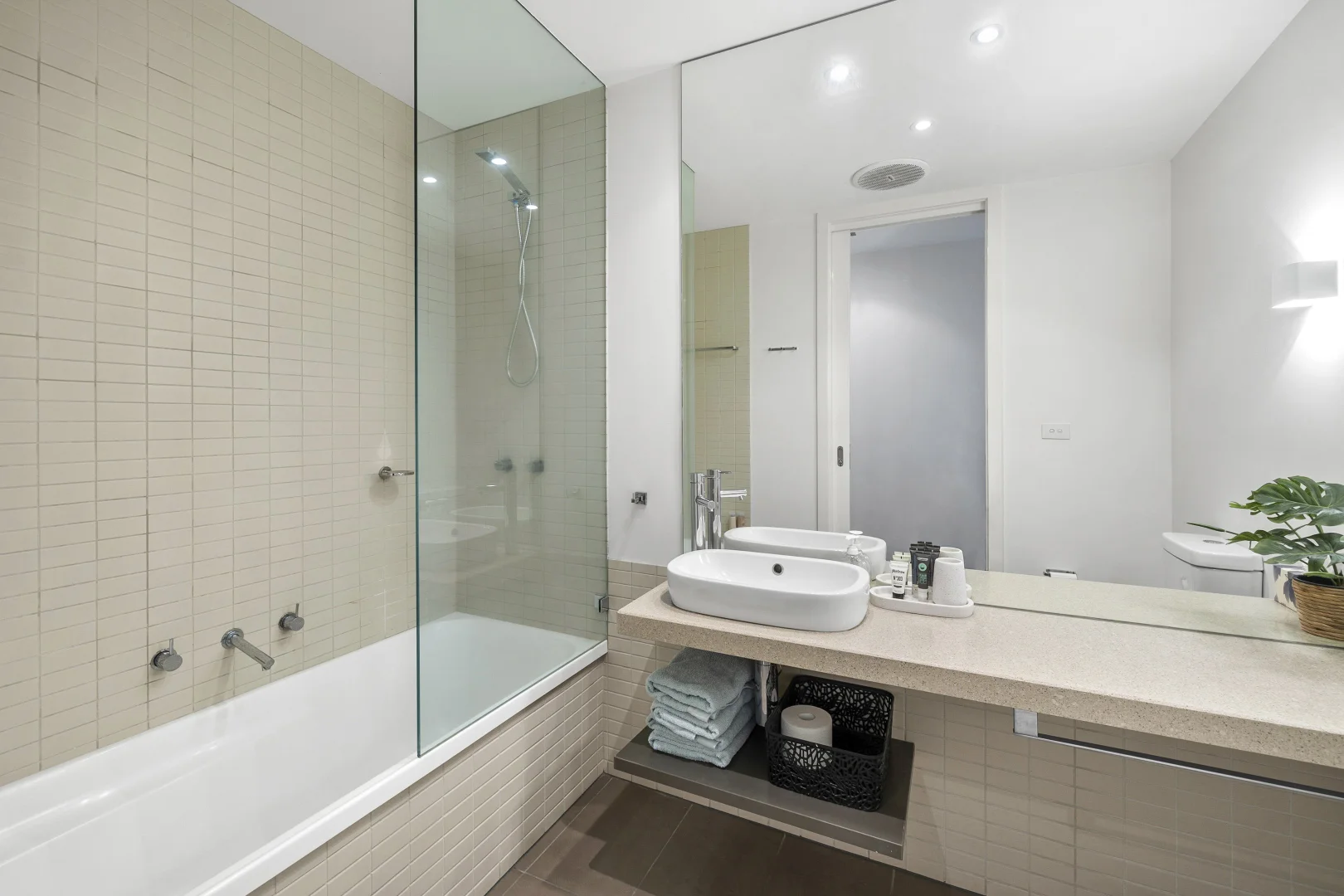 Additional image 8 of 1/118 Mountjoy Parade, Lorne VIC 3232