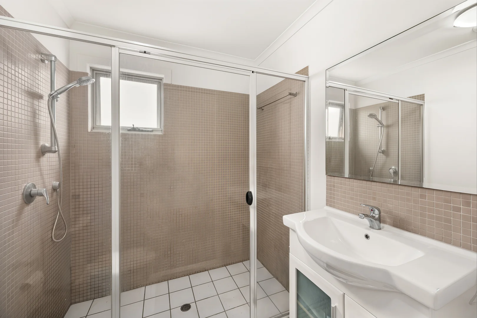 Additional image 6 of 1/15 Mons Road, Carina Heights QLD 4152