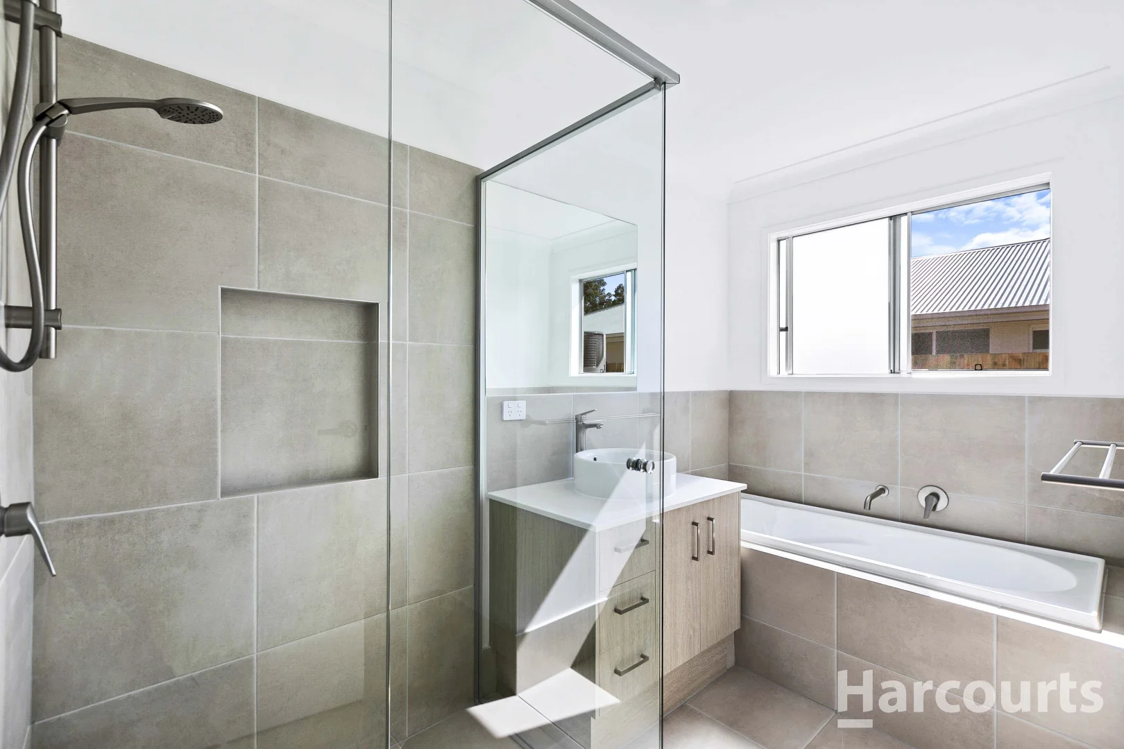 Additional image 2 of 24 Stardust Crescent, Burrum Heads QLD 4659