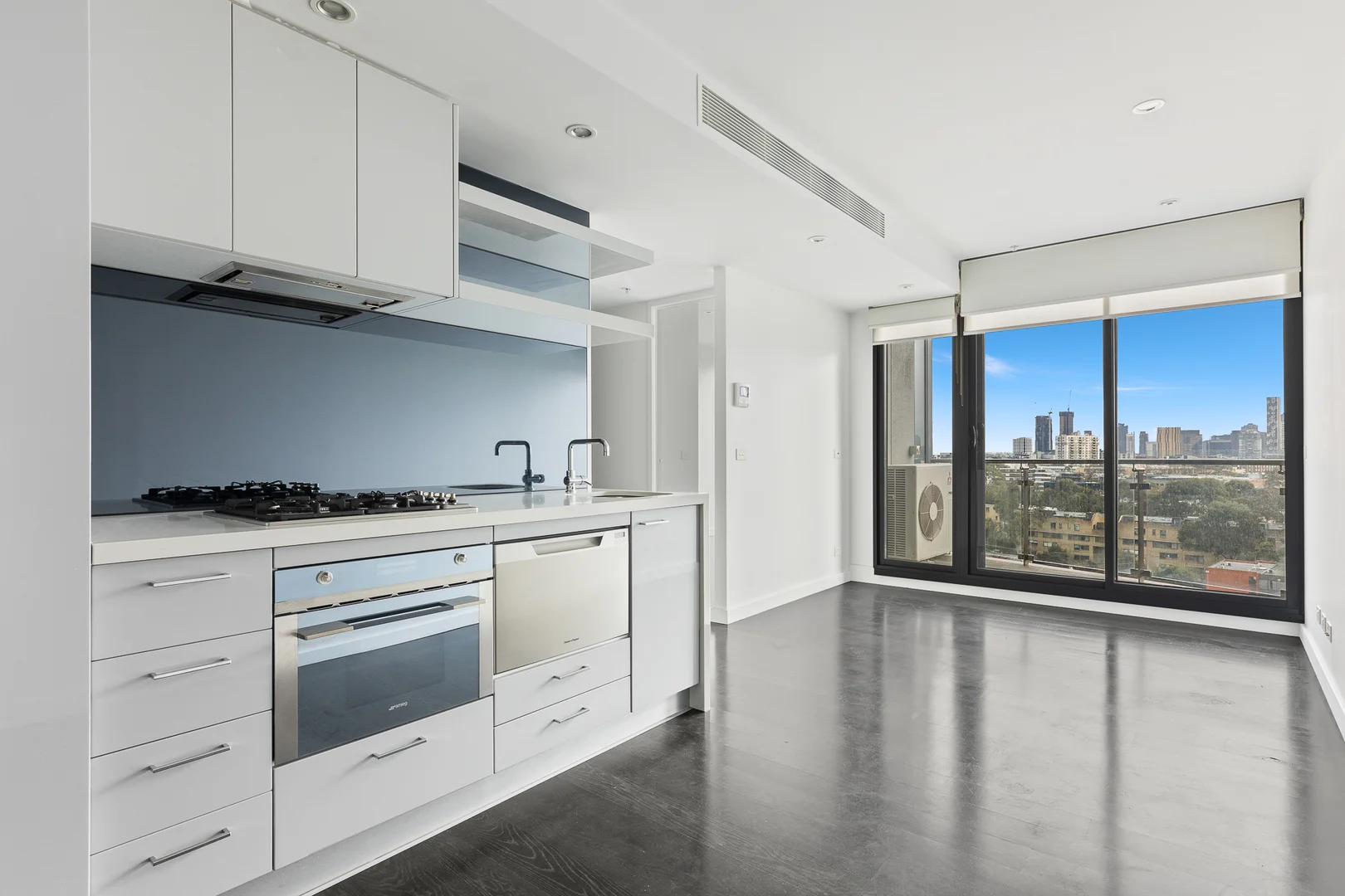 Additional image 2 of 910/338 Kings Way, South Melbourne VIC 3205