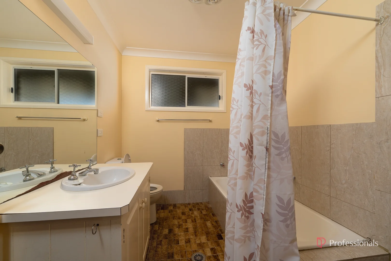 Additional image 4 of 16 Howard Place, Armidale NSW 2350