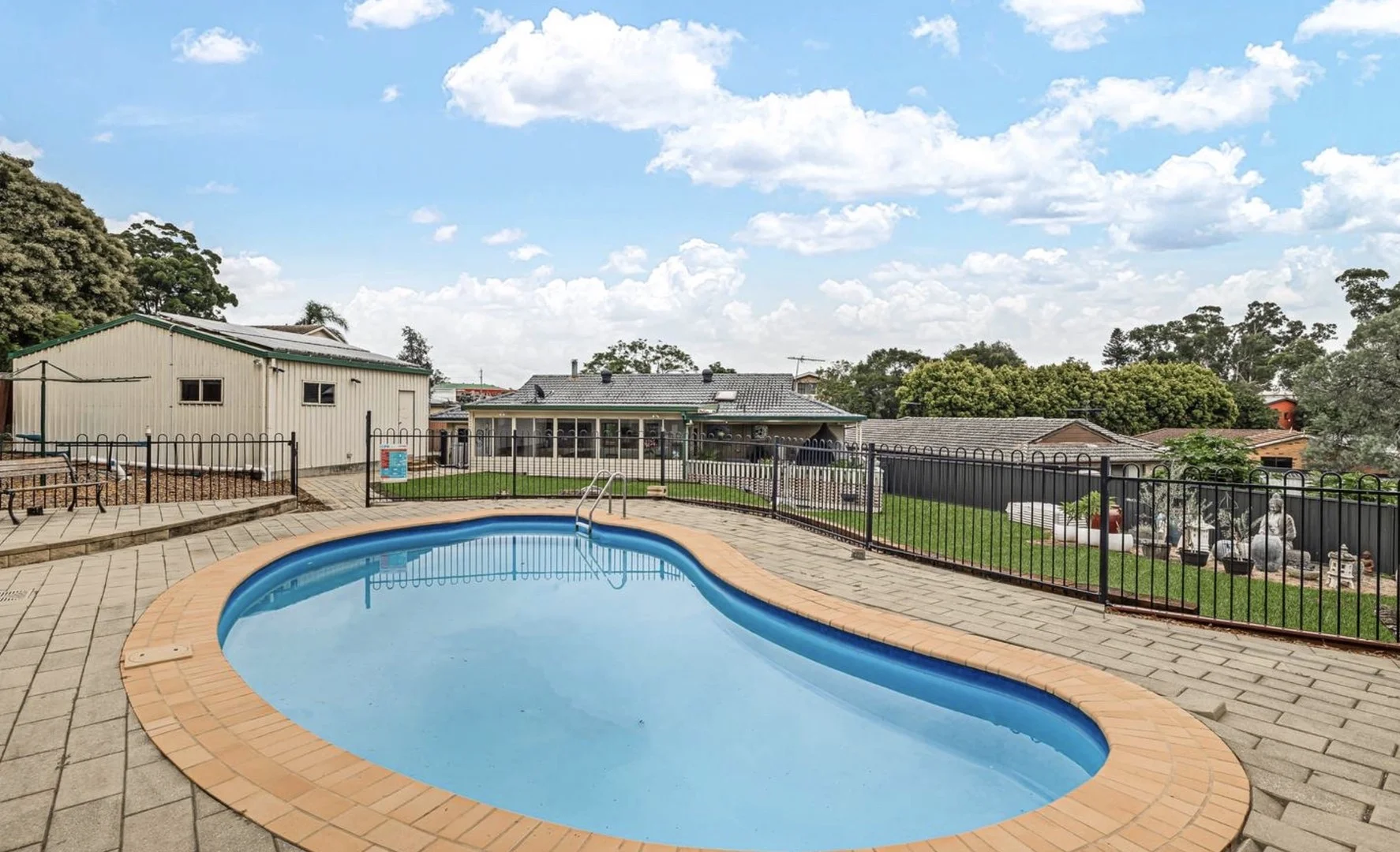 13 Hawkins Avenue, Luddenham NSW 2745