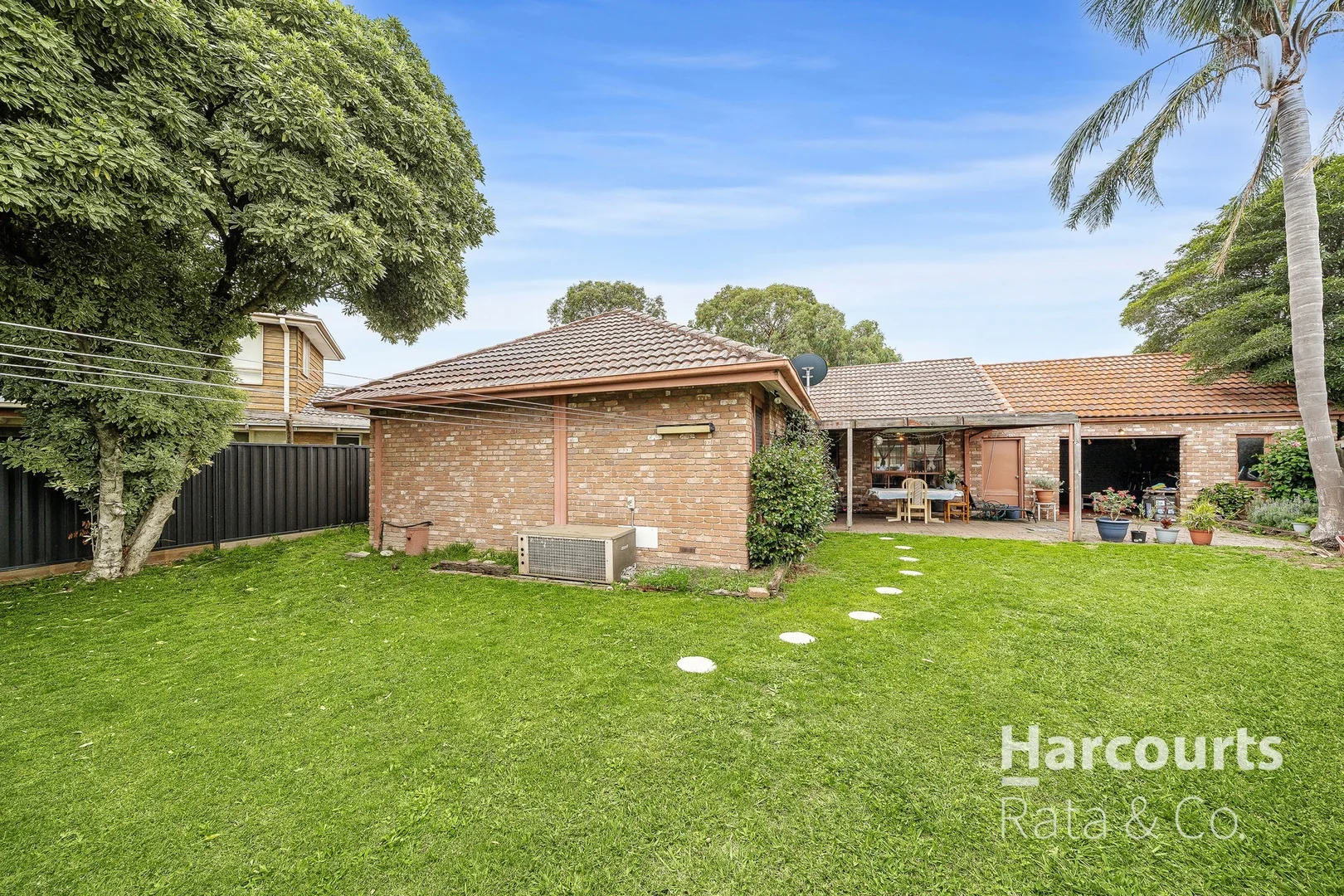 Additional image 12 of 1 Dalray Close, Mill Park VIC 3082
