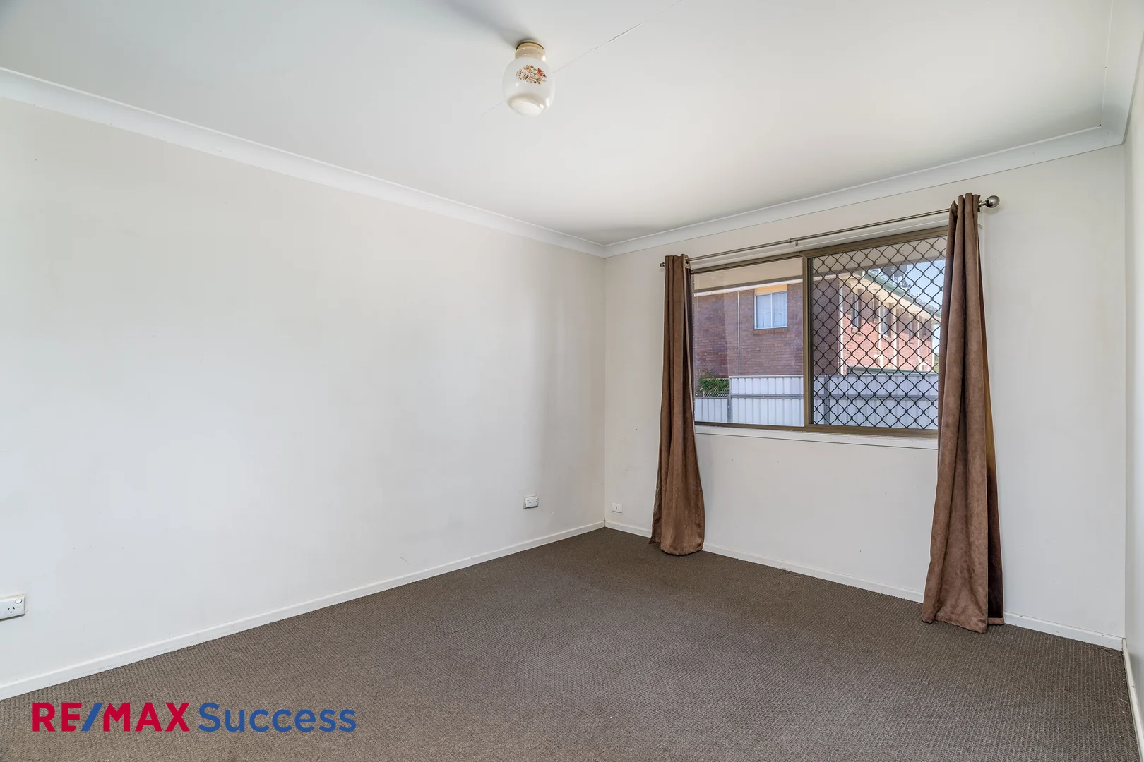 Additional image 4 of 2/208 Tor Street, Rockville QLD 4350