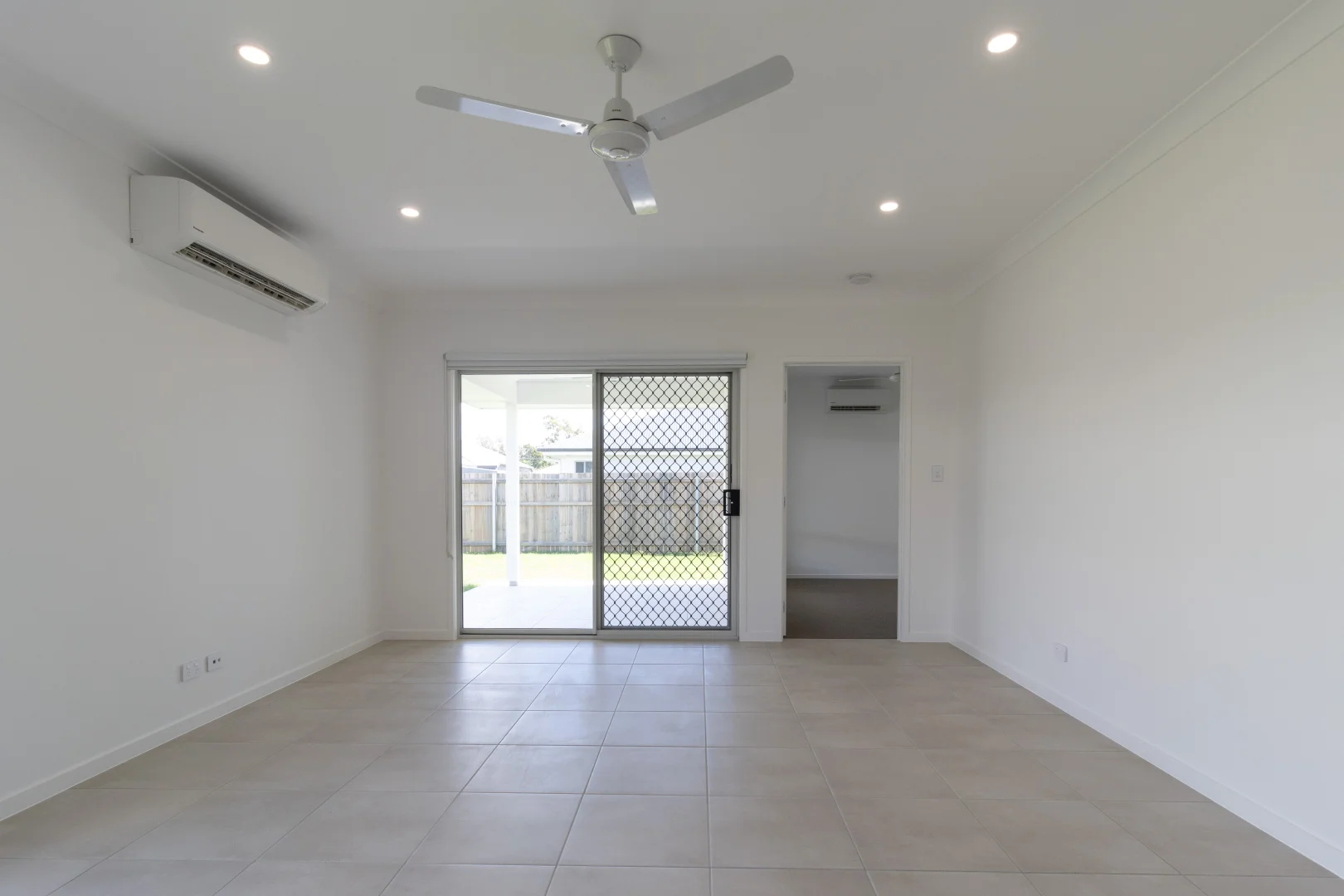 Additional image 4 of 27 Torbanlea Street, Burrum Heads QLD 4659