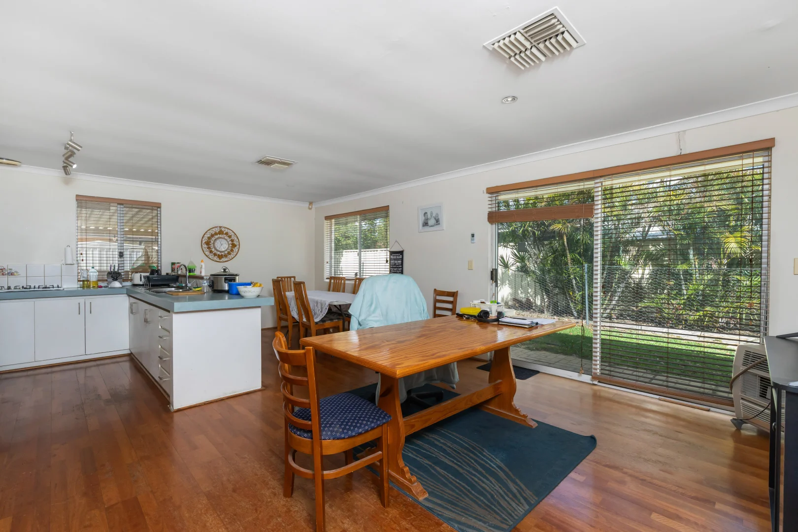 Additional image 5 of 18 Lakewook Cove, Kenwick WA 6107