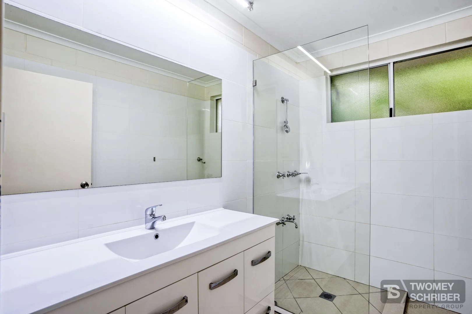 Additional image 7 of 28 Oleander Street, Holloways Beach QLD 4878