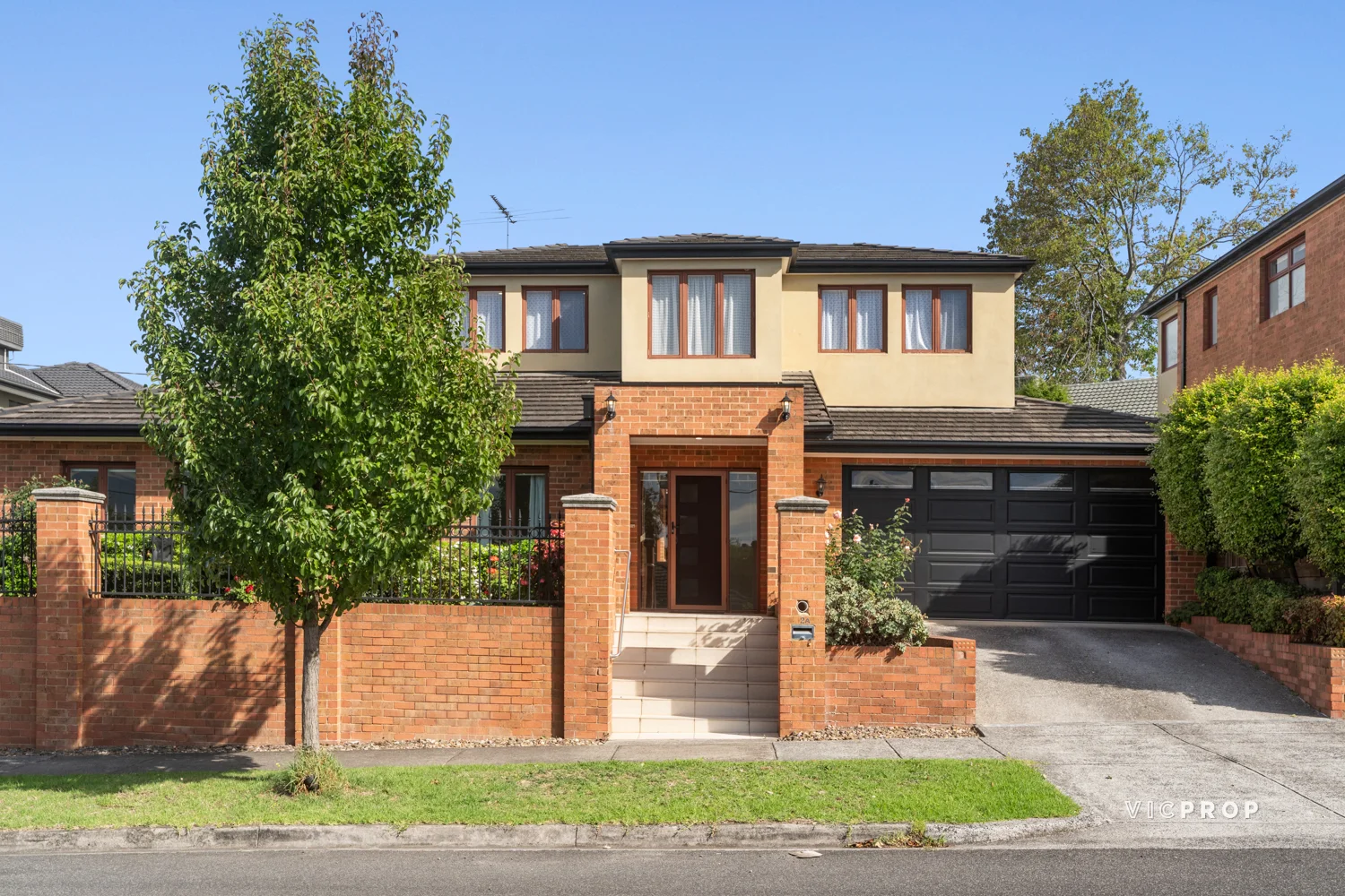 2A Dianne Street, Doncaster East VIC 3109