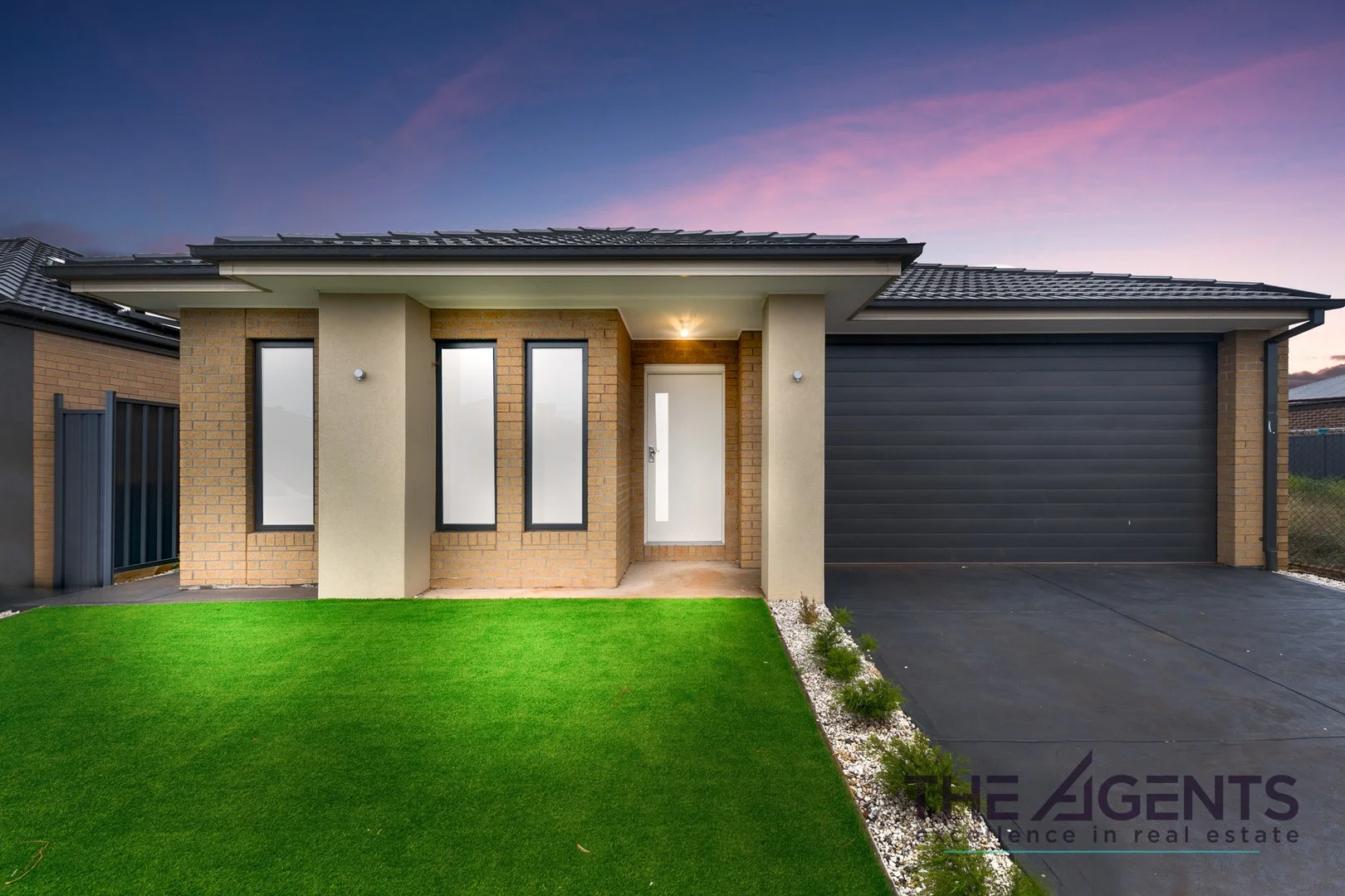 11 Stonefly Circuit, Melton South VIC 3338