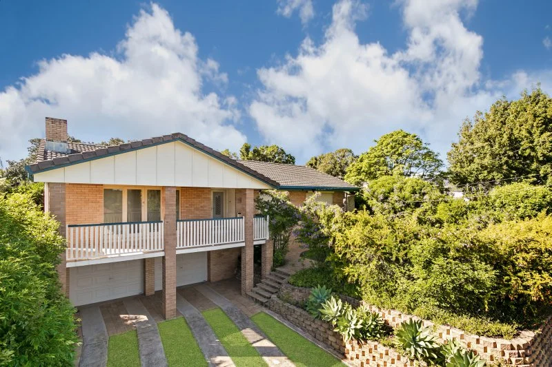 70 Dewar Terrace, Sherwood QLD 4075