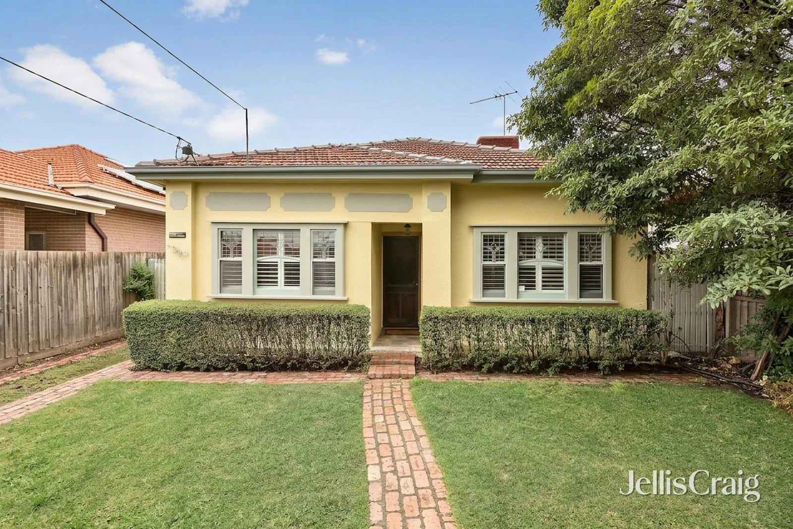 33 Sussex Street, Pascoe Vale South VIC 3044