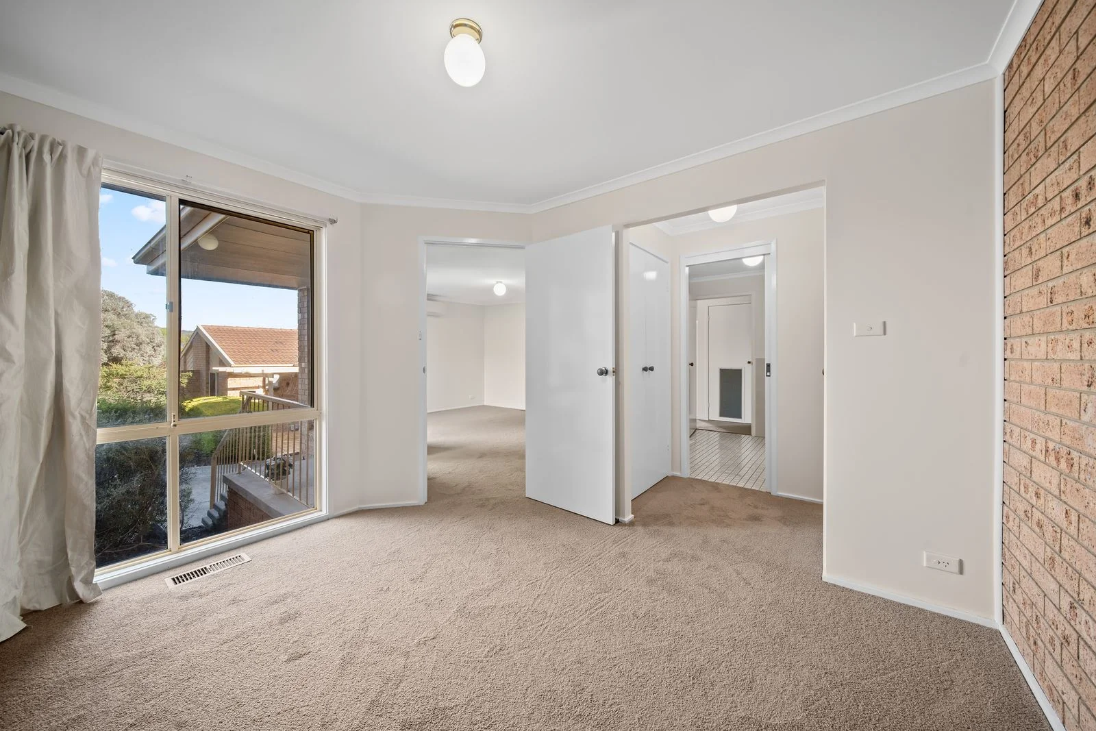 Additional image 4 of 18/11 Derrington Crescent, Bonython ACT 2905