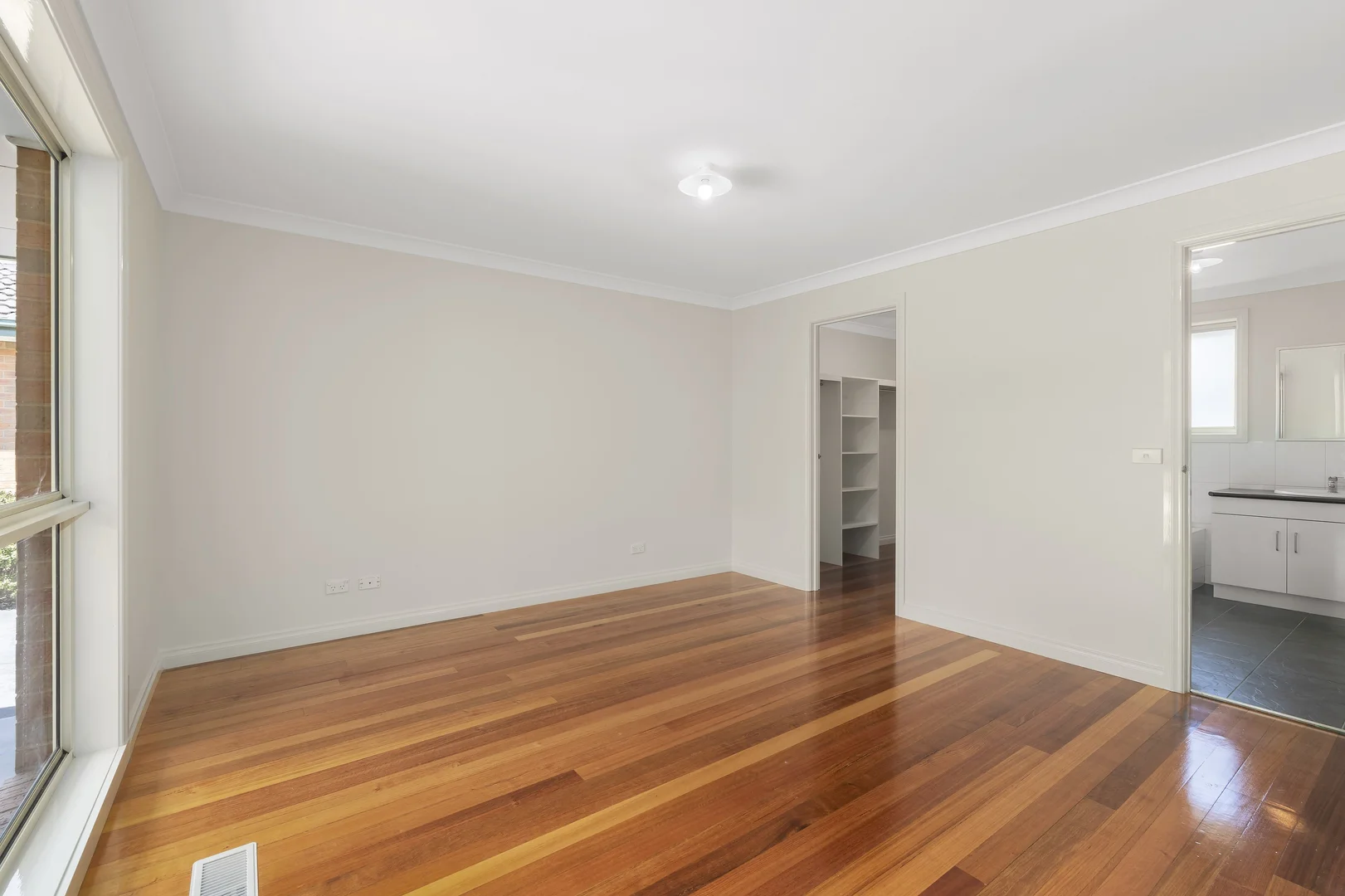 5/82 Strathallan Road, Macleod VIC 3085 photo 5