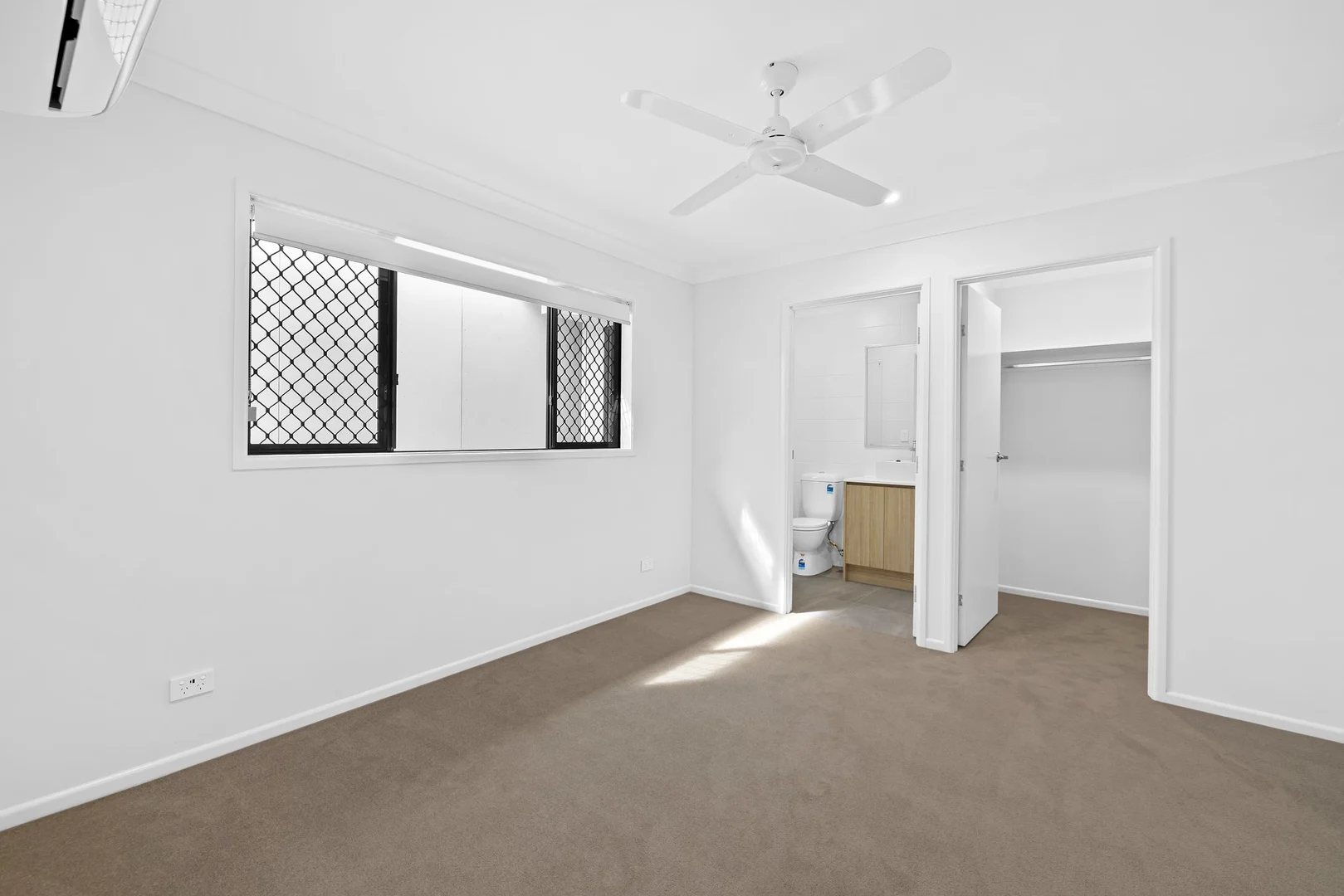 41/15 Miller Boulevard, Lawnton QLD 4501 photo 5
