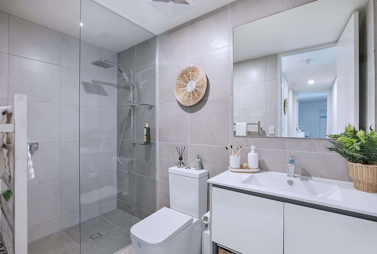 Additional image 7 of 5/113 Landsborough Avenue, Scarborough QLD 4020
