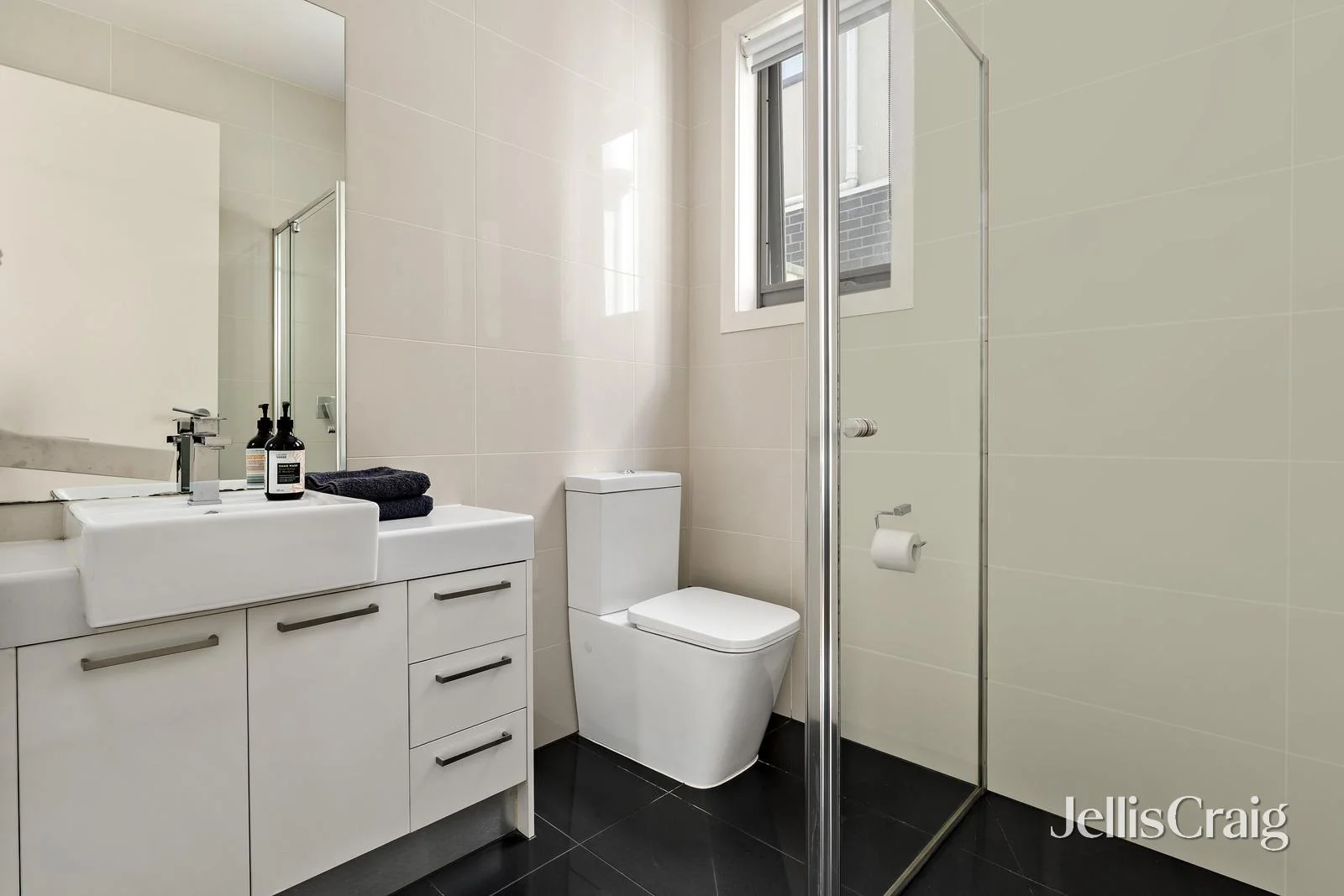 Additional image 8 of 2/14 Sandown Road, Ascot Vale VIC 3032