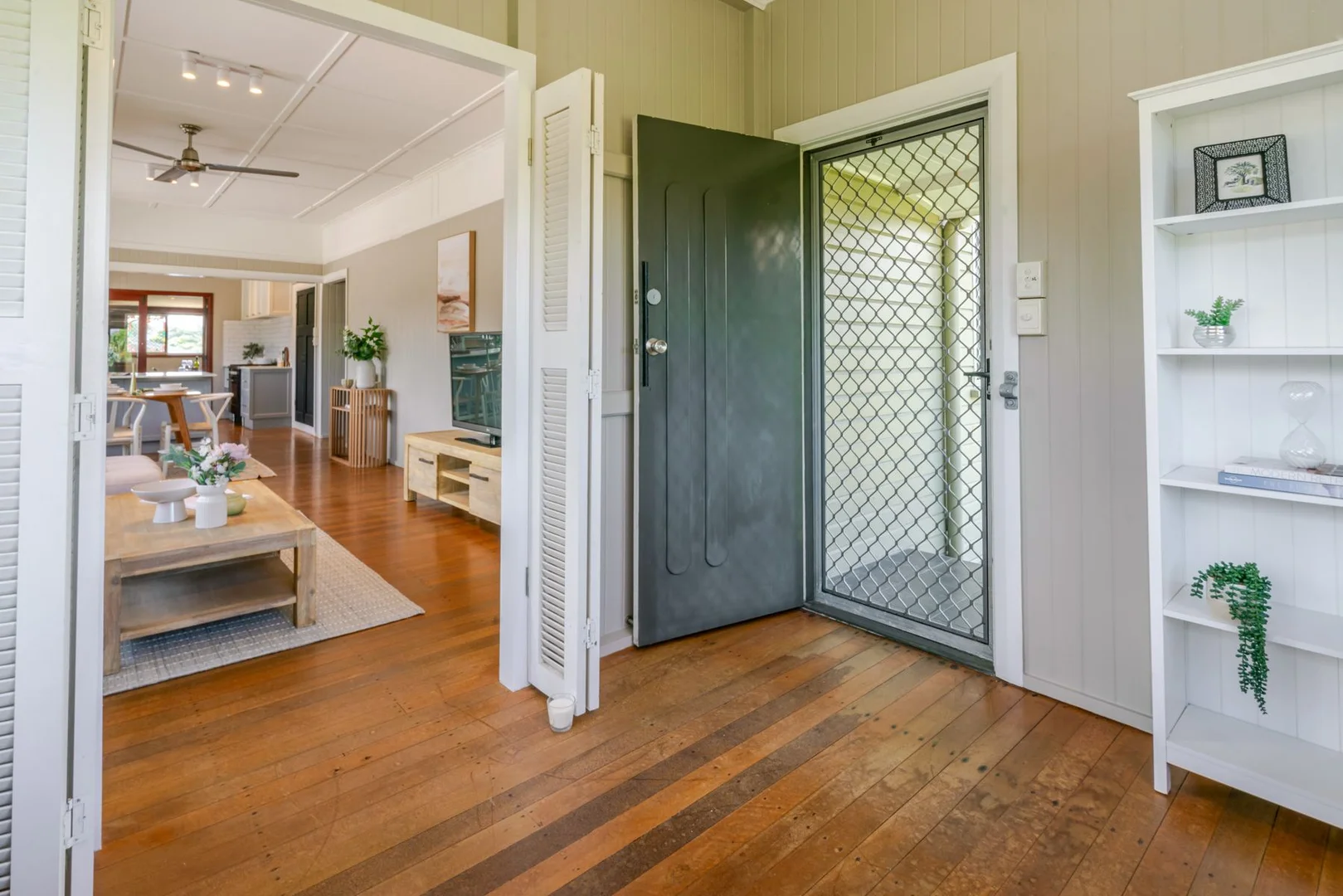 Additional image 30 of 28 Earl, Westcourt QLD 4870