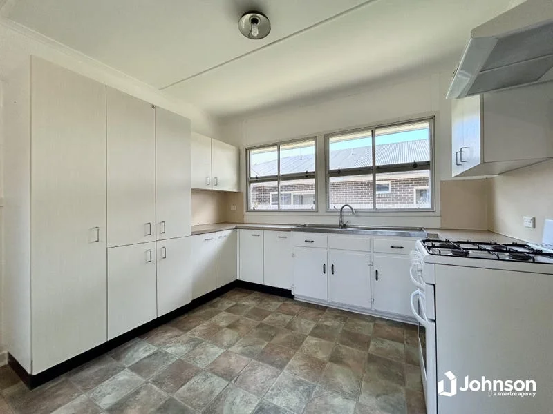 Additional image 3 of 9 Crosshill Street, Leichhardt QLD 4305